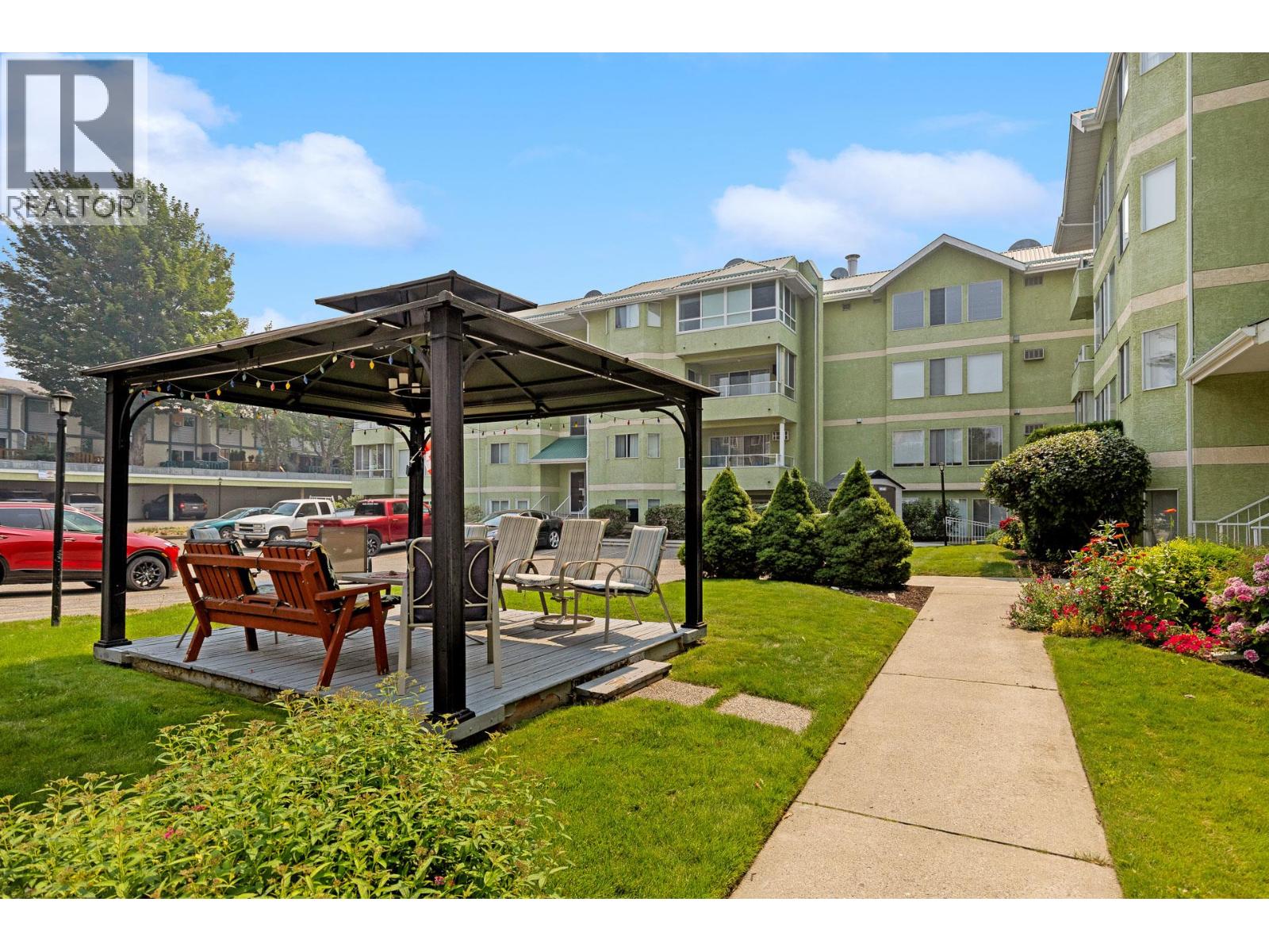780 Houghton Road Unit# 204