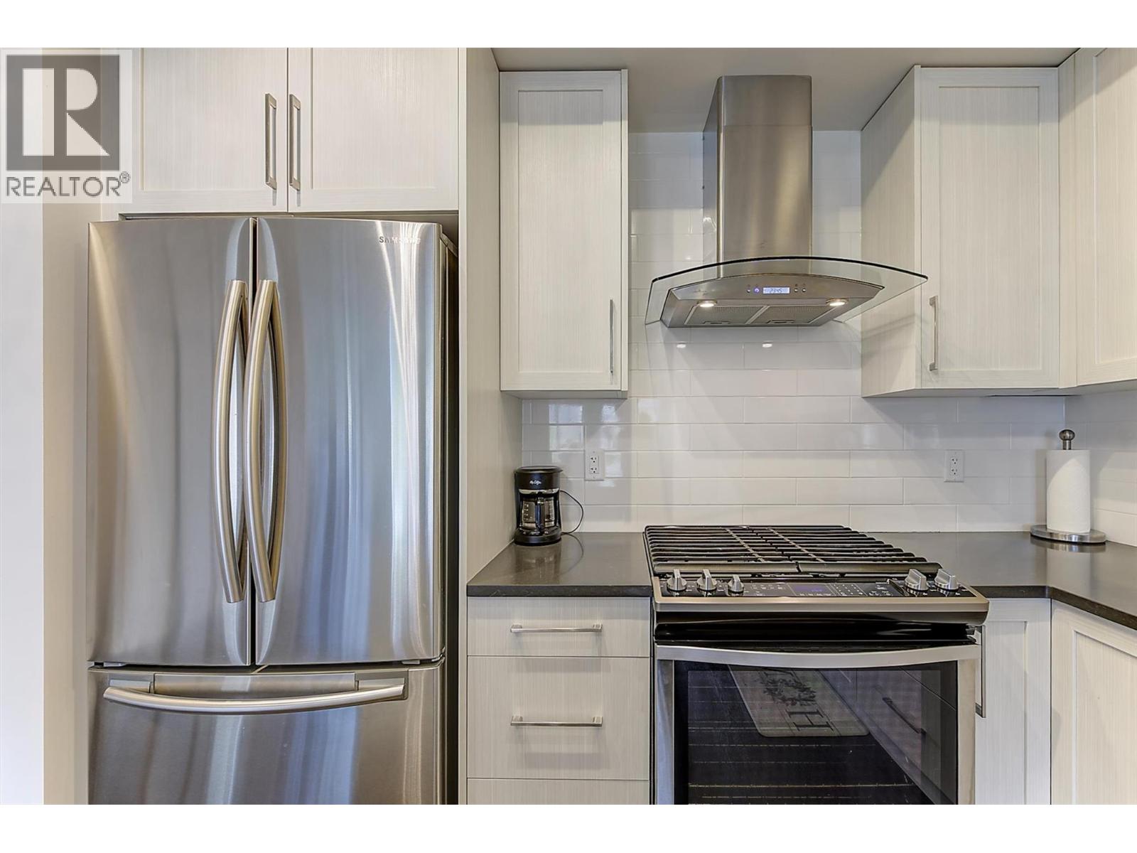 4380 Lakeshore Road Unit# 225