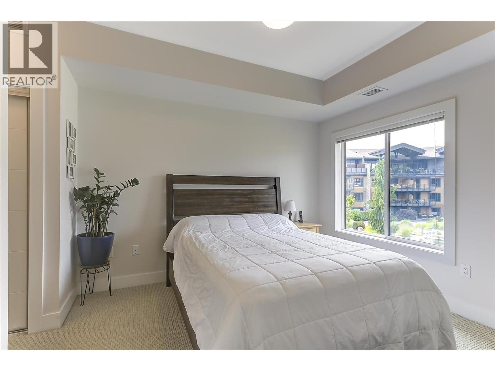 4380 Lakeshore Road Unit# 225