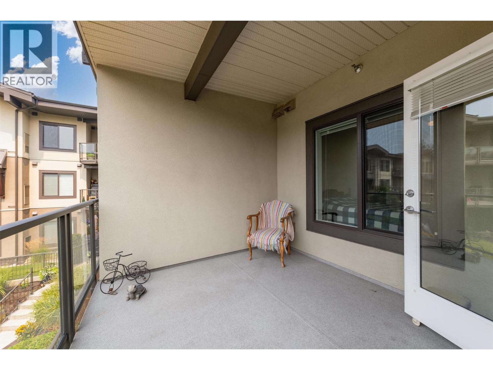 4380 Lakeshore Road Unit# 225
