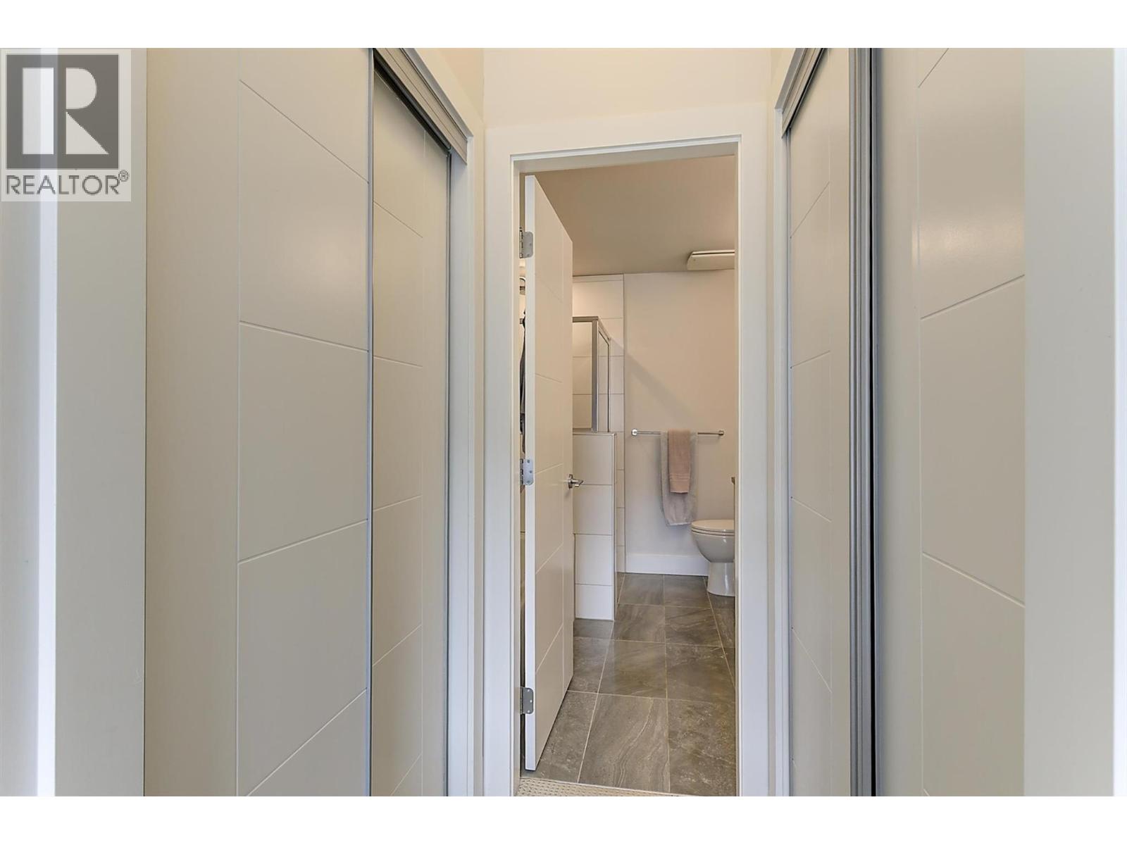 4380 Lakeshore Road Unit# 225