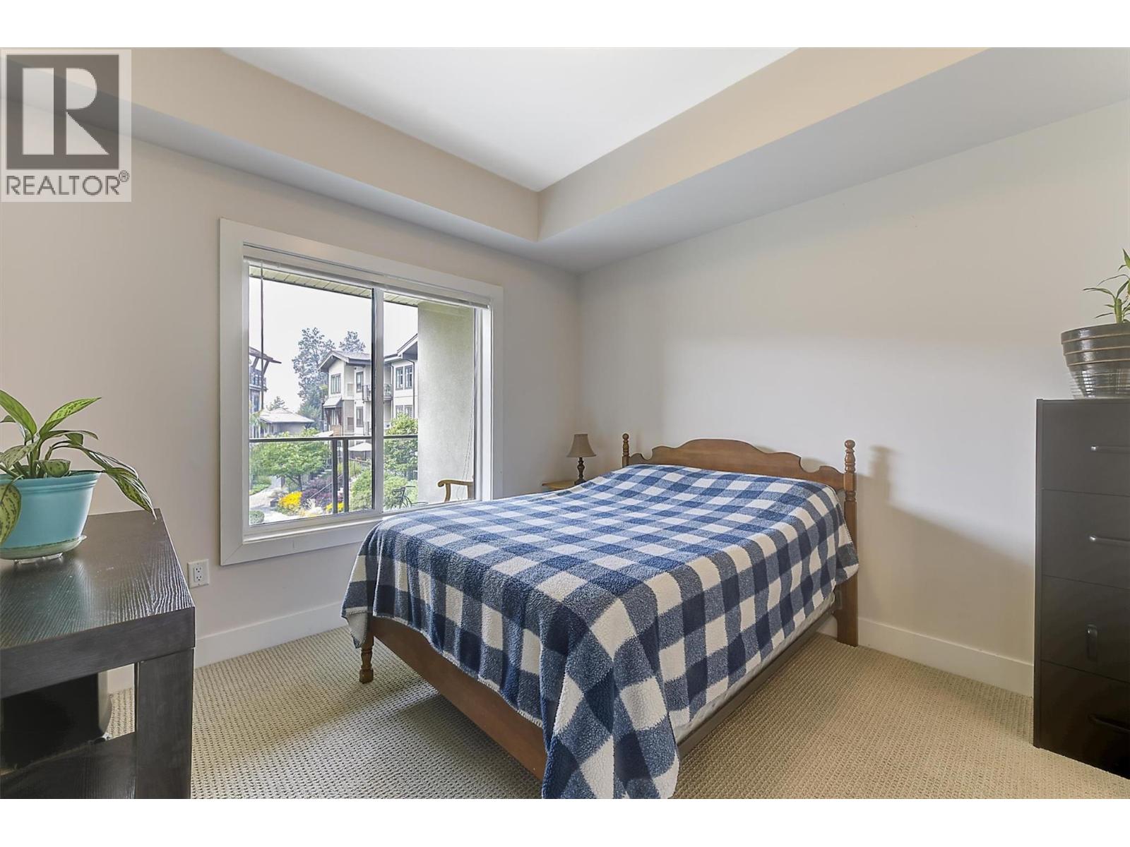 4380 Lakeshore Road Unit# 225
