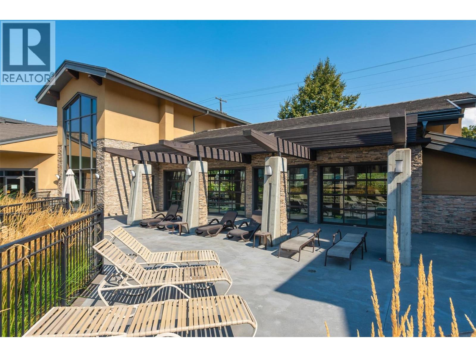 4380 Lakeshore Road Unit# 225