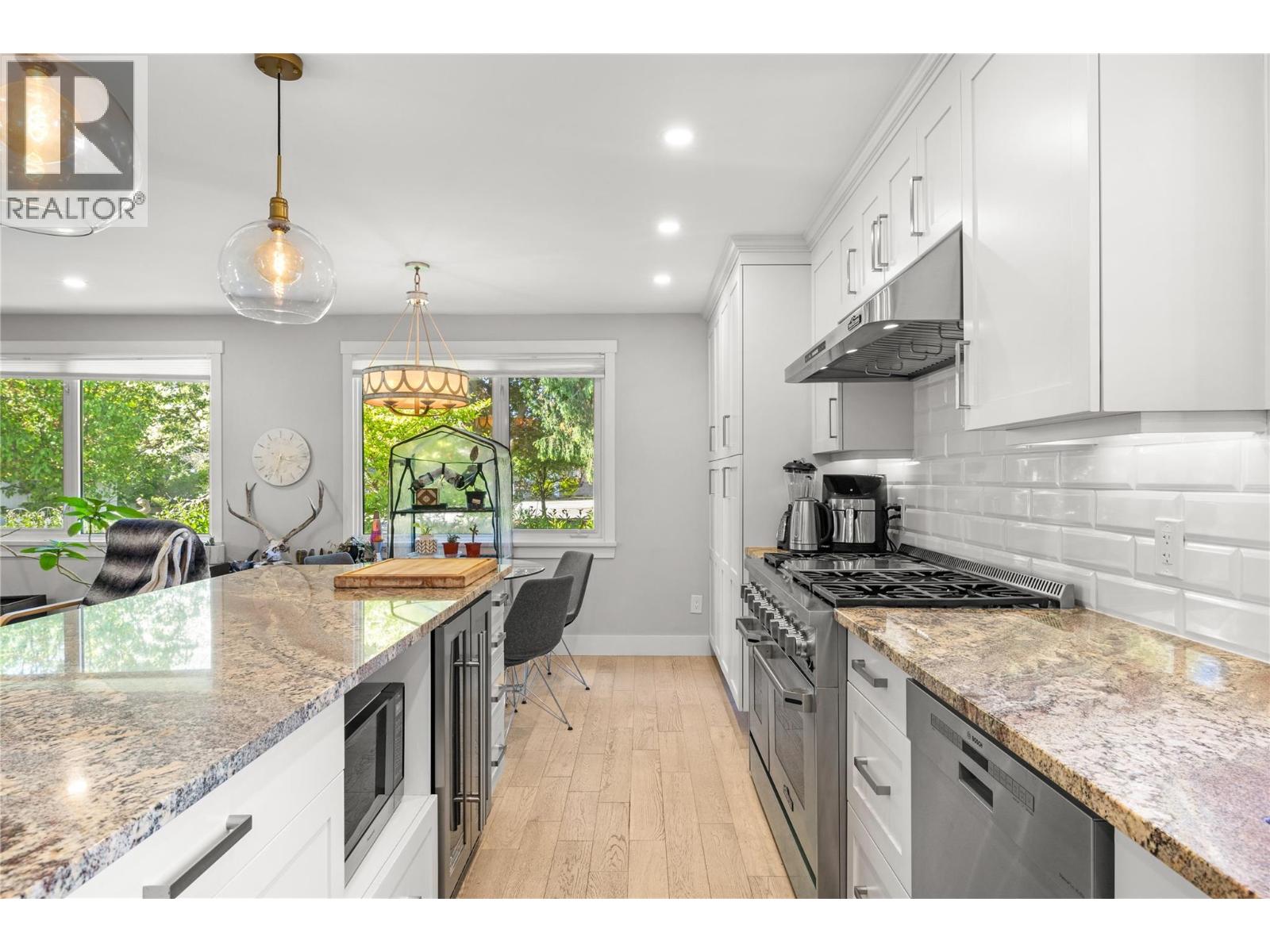 624 Armour Crescent
