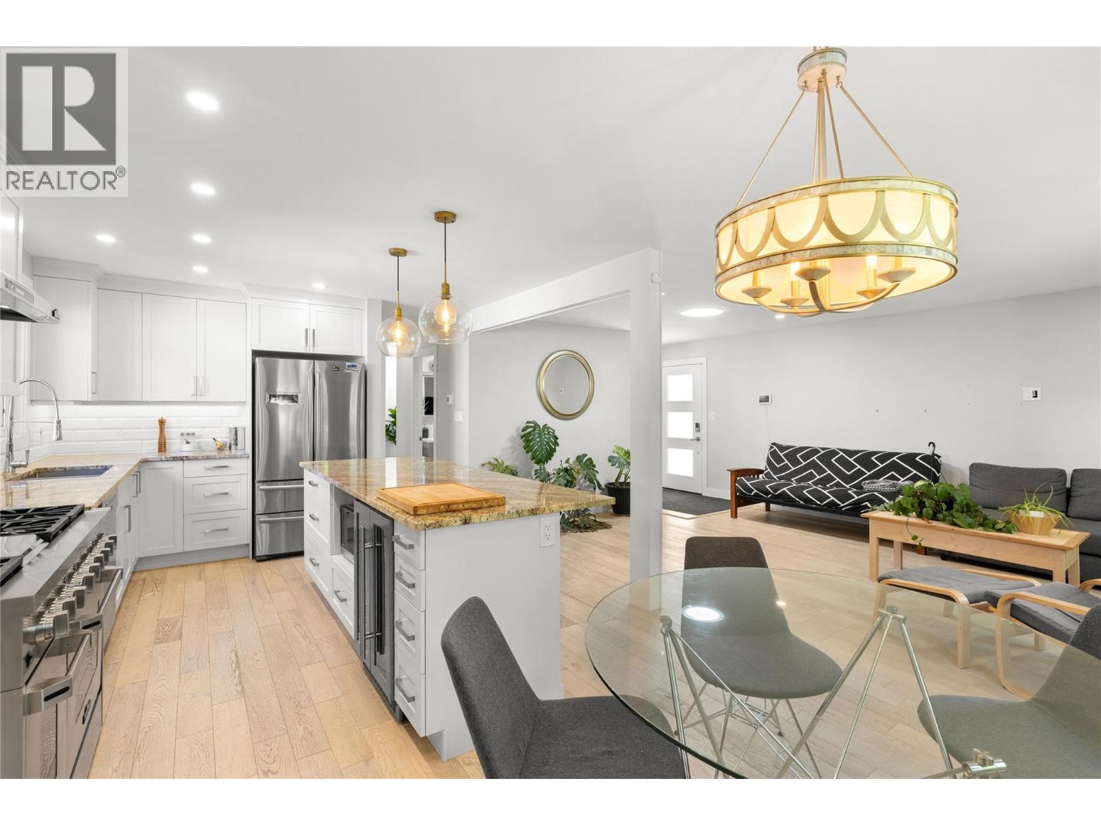 624 Armour Crescent
