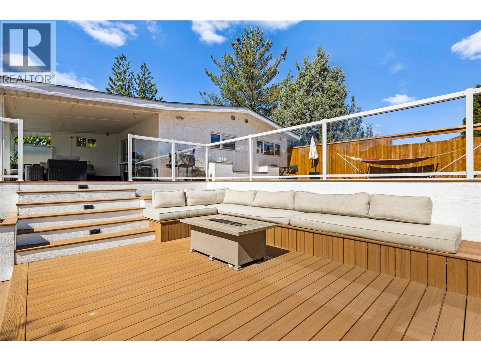 624 Armour Crescent
