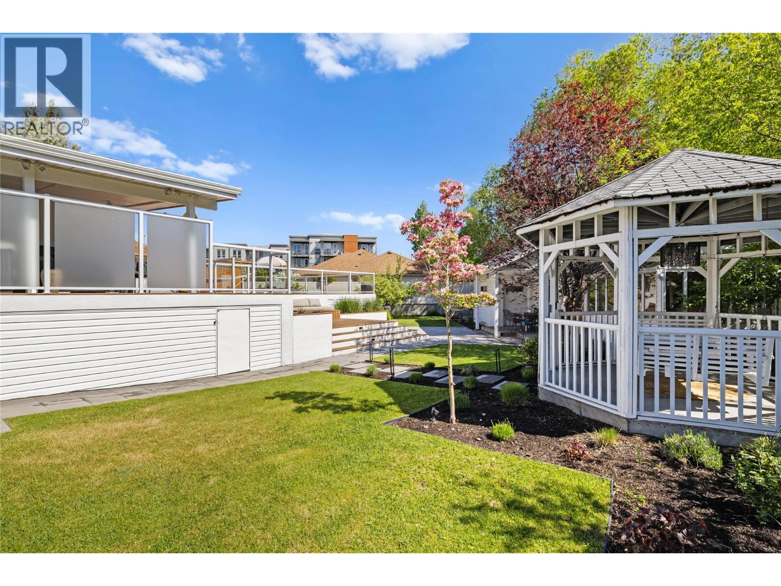 624 Armour Crescent