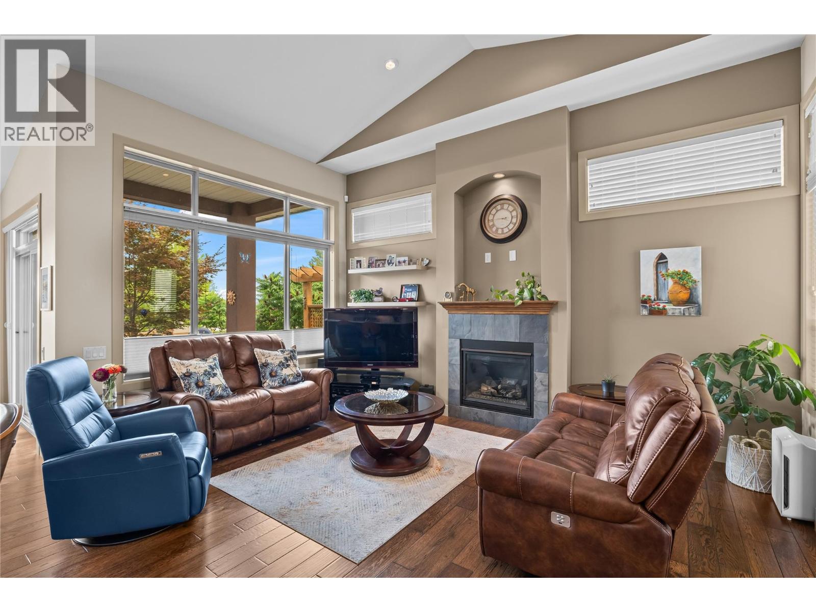 2233 Terrero Place