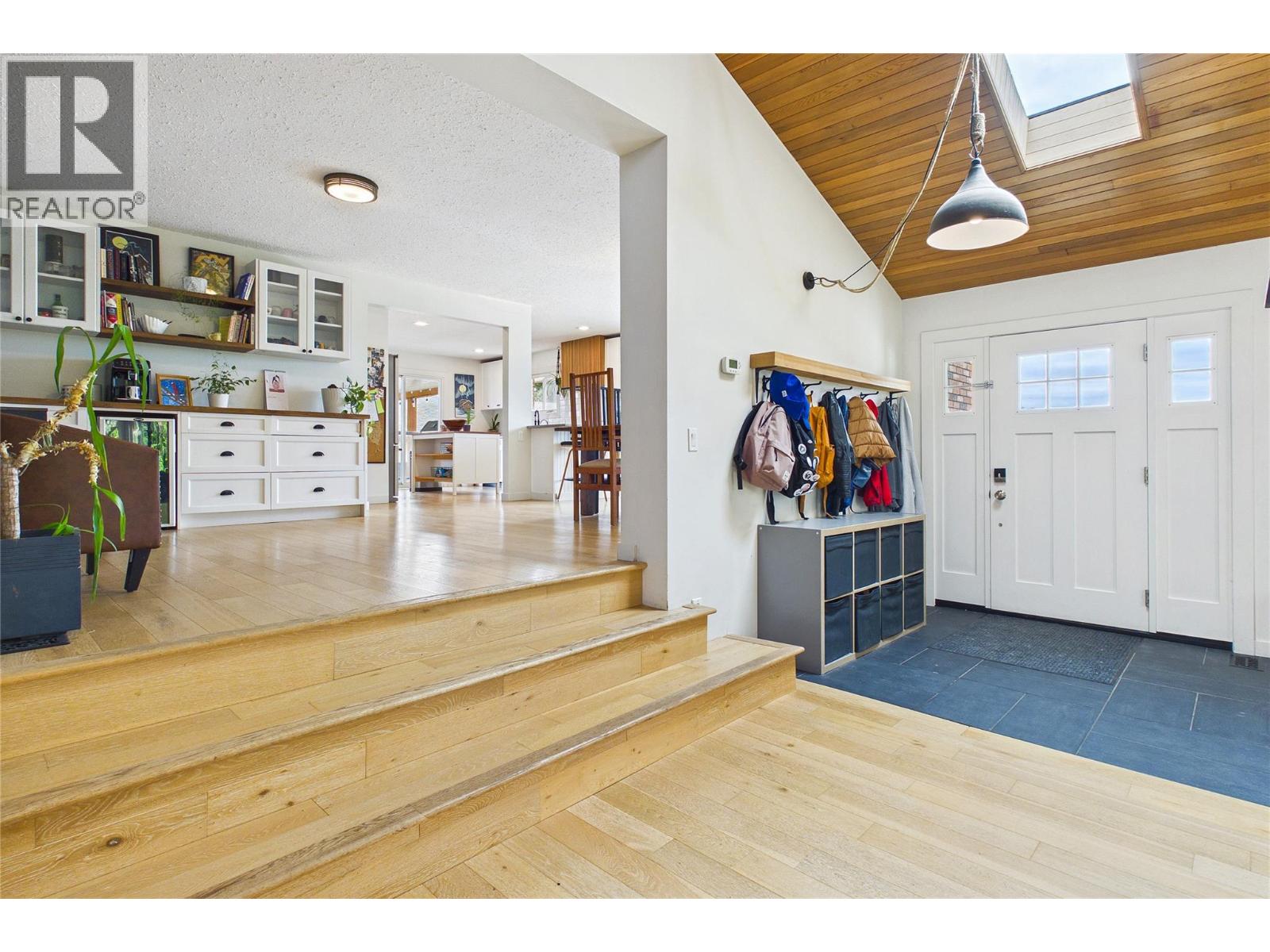 10371 Okanagan Centre Road E