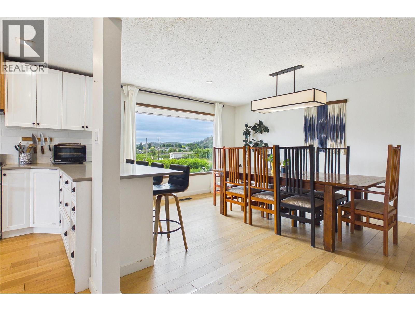 10371 Okanagan Centre Road E