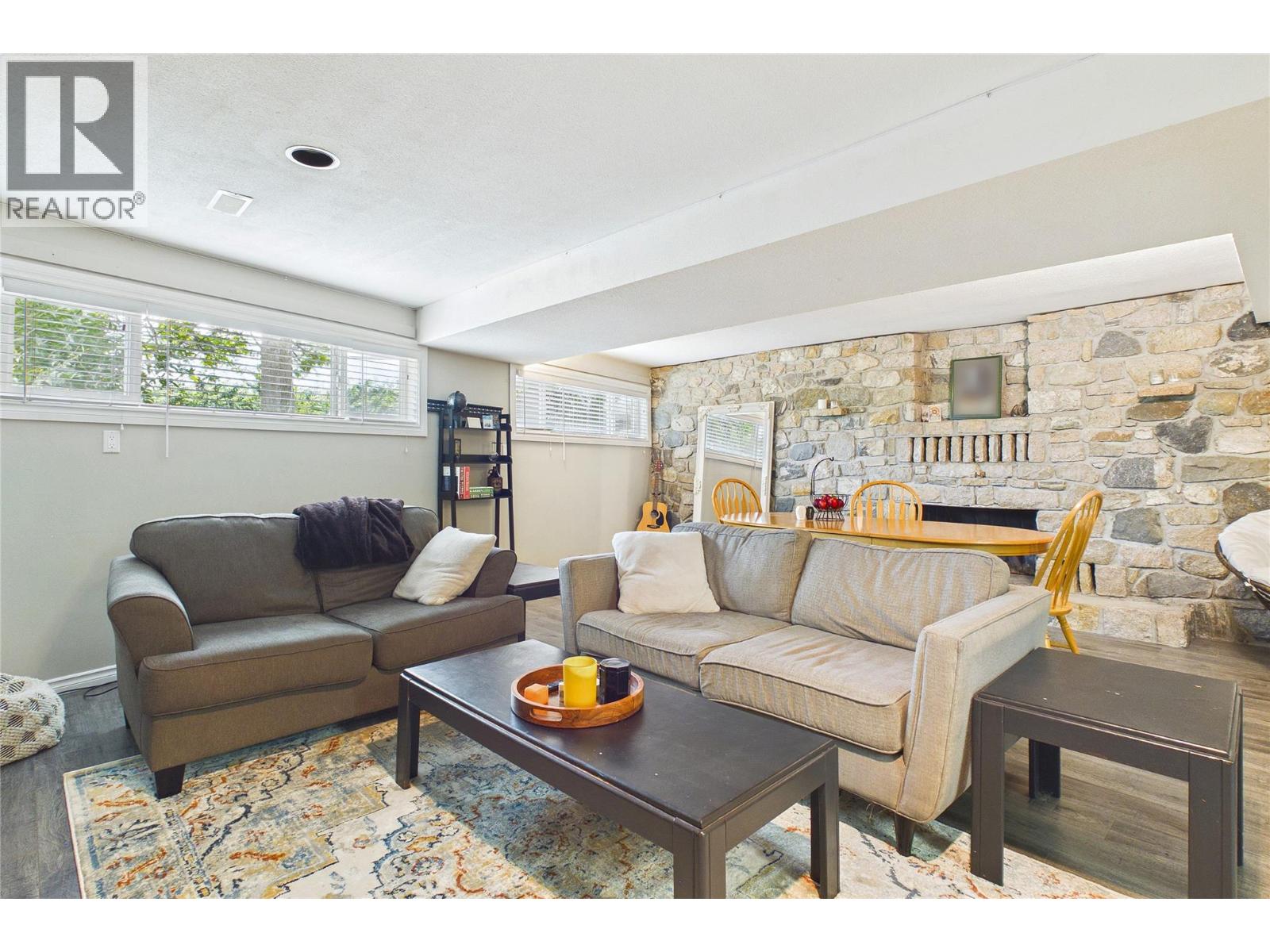 10371 Okanagan Centre Road E