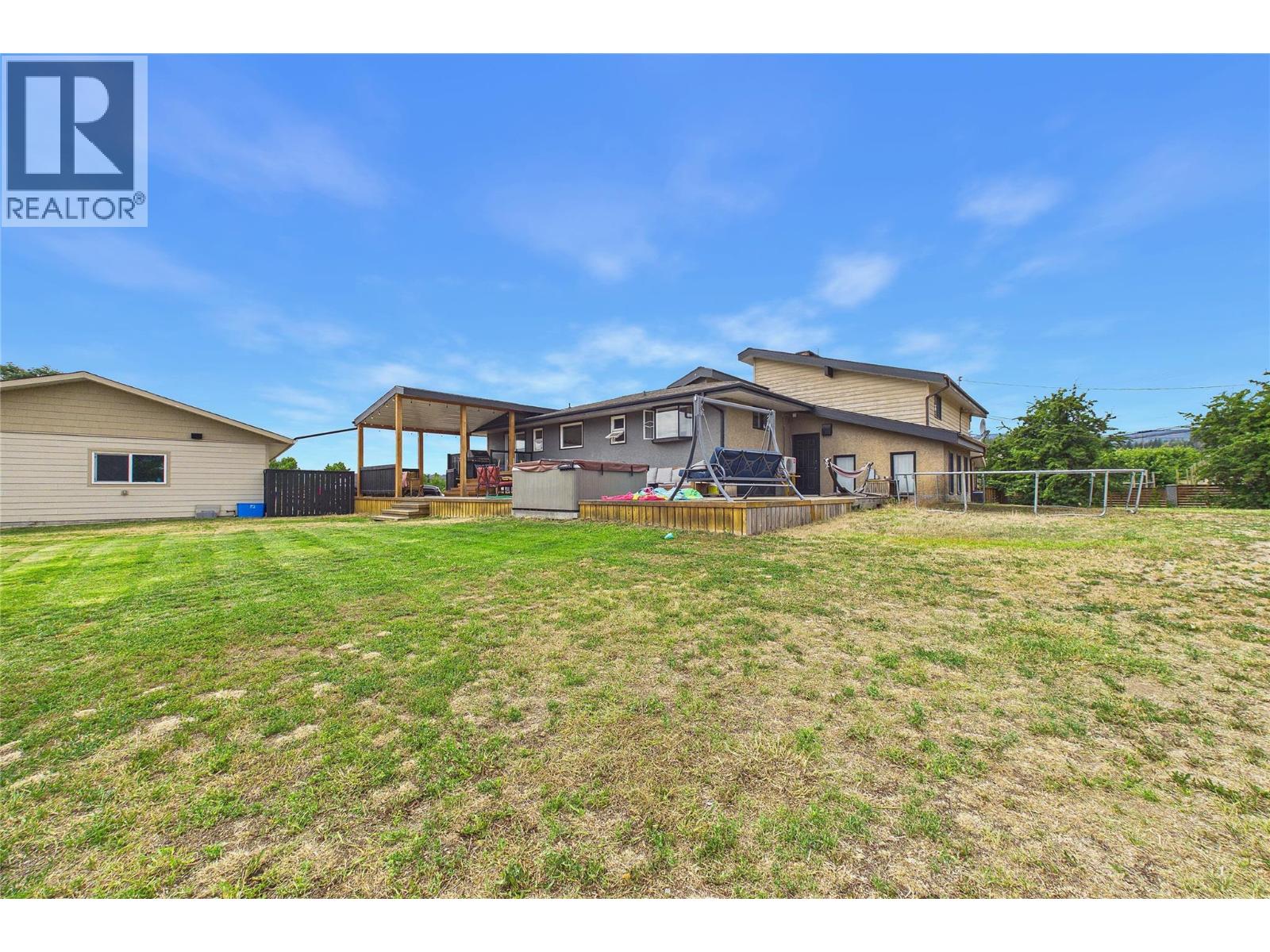10371 Okanagan Centre Road E