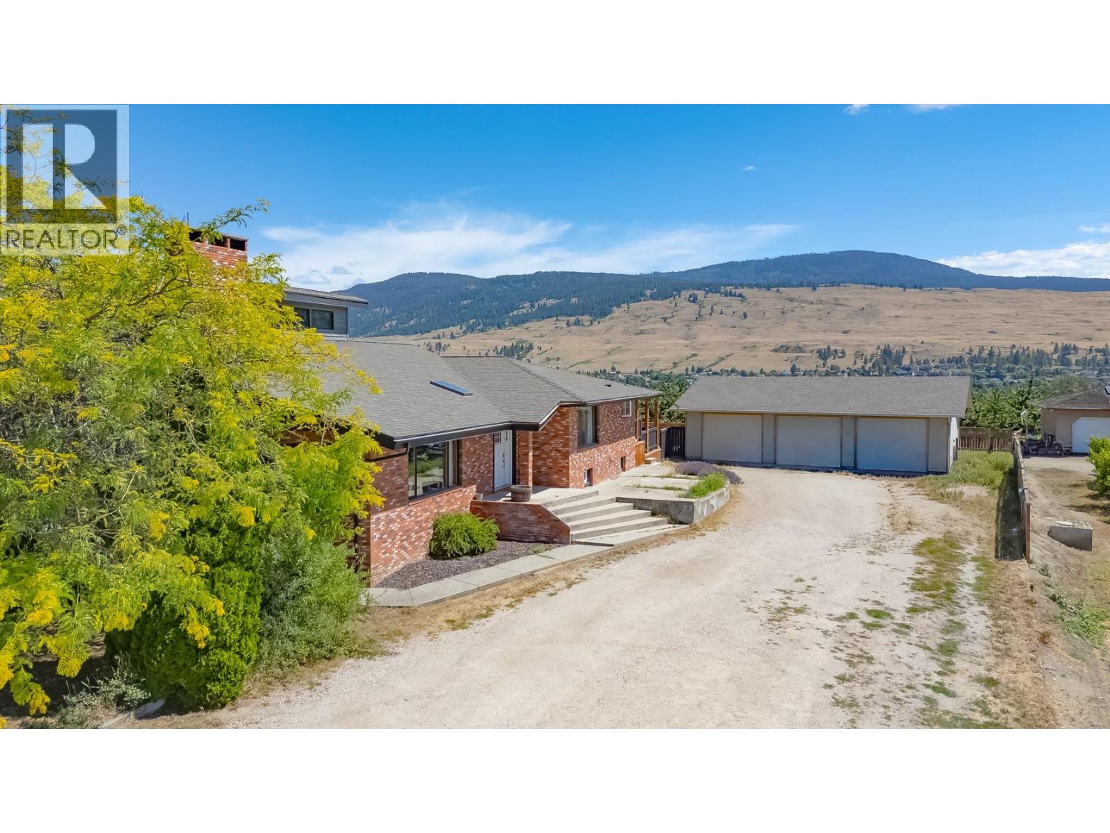 10371 Okanagan Centre Road E