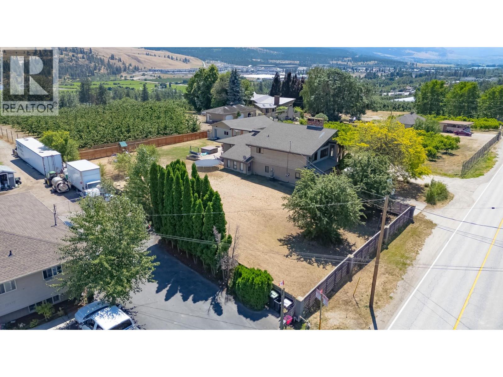 10371 Okanagan Centre Road E