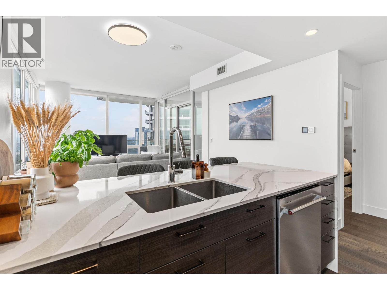 1181 Sunset Drive Unit# 1102