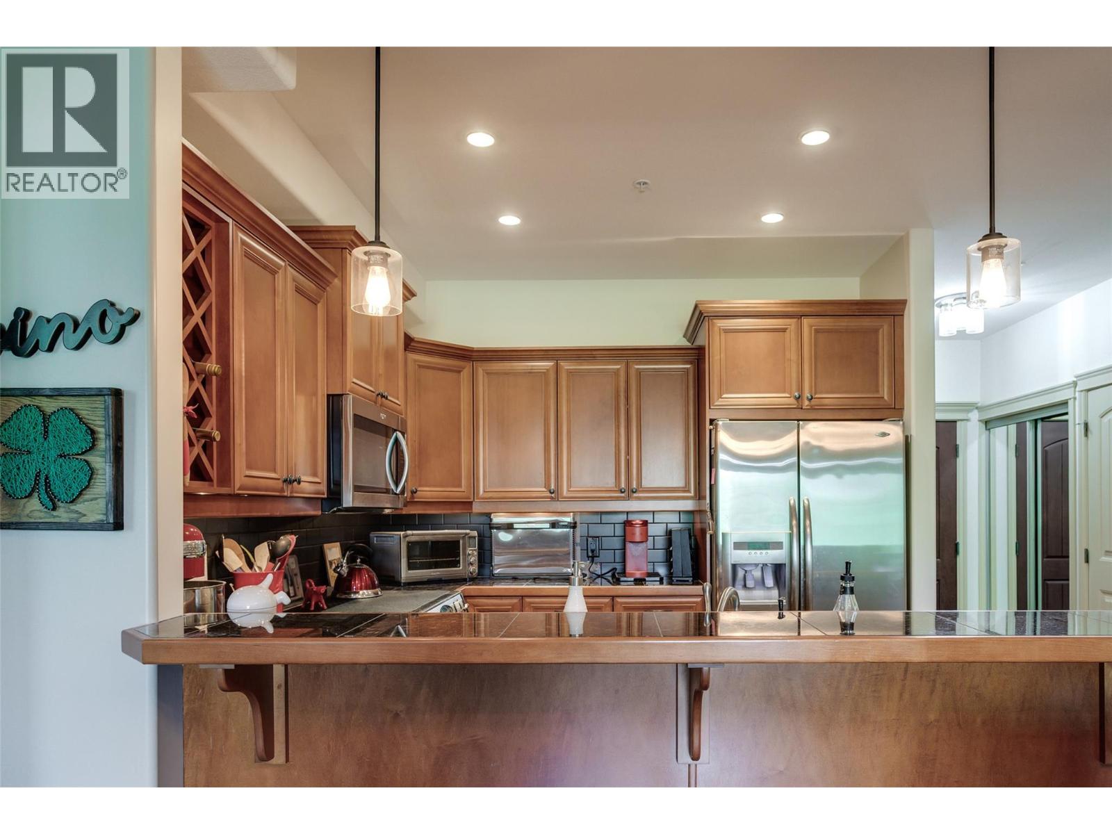 2760 Auburn Road Unit# 212