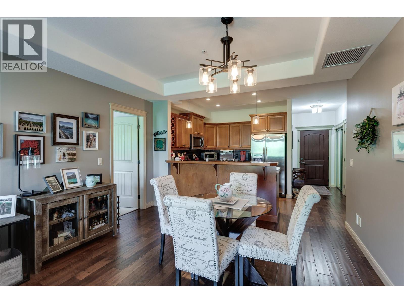 2760 Auburn Road Unit# 212