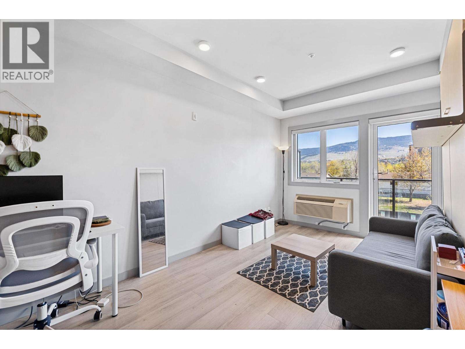 345 Dougall Road N Unit# 220