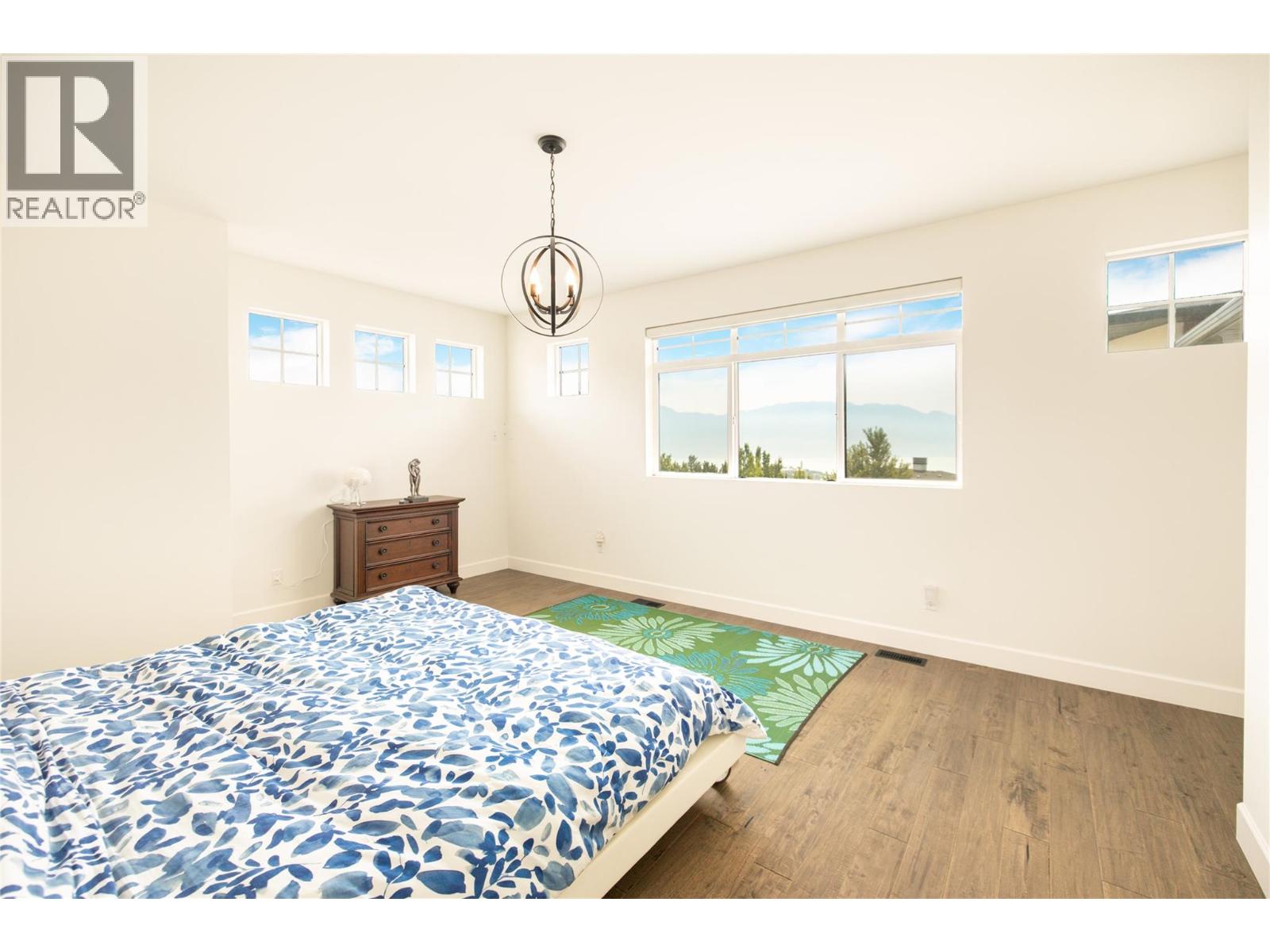 3351 Vineyard View Drive