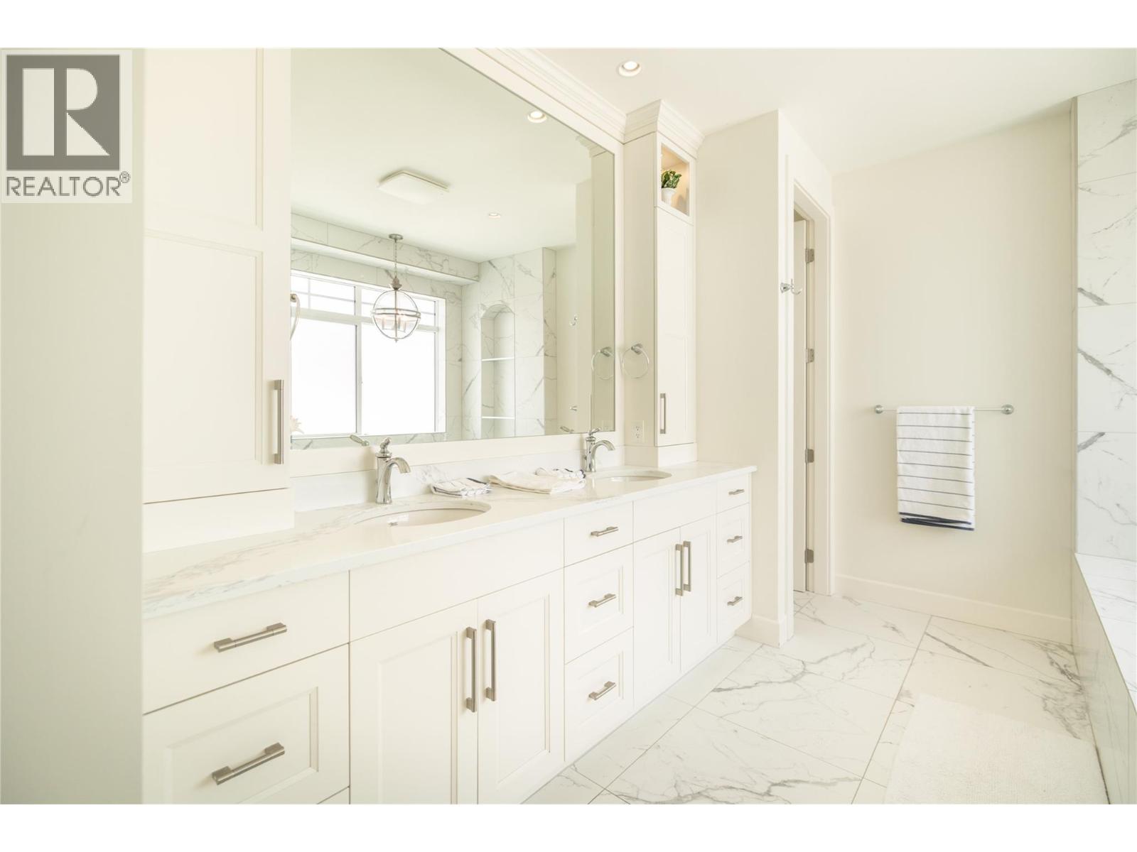 3351 Vineyard View Drive
