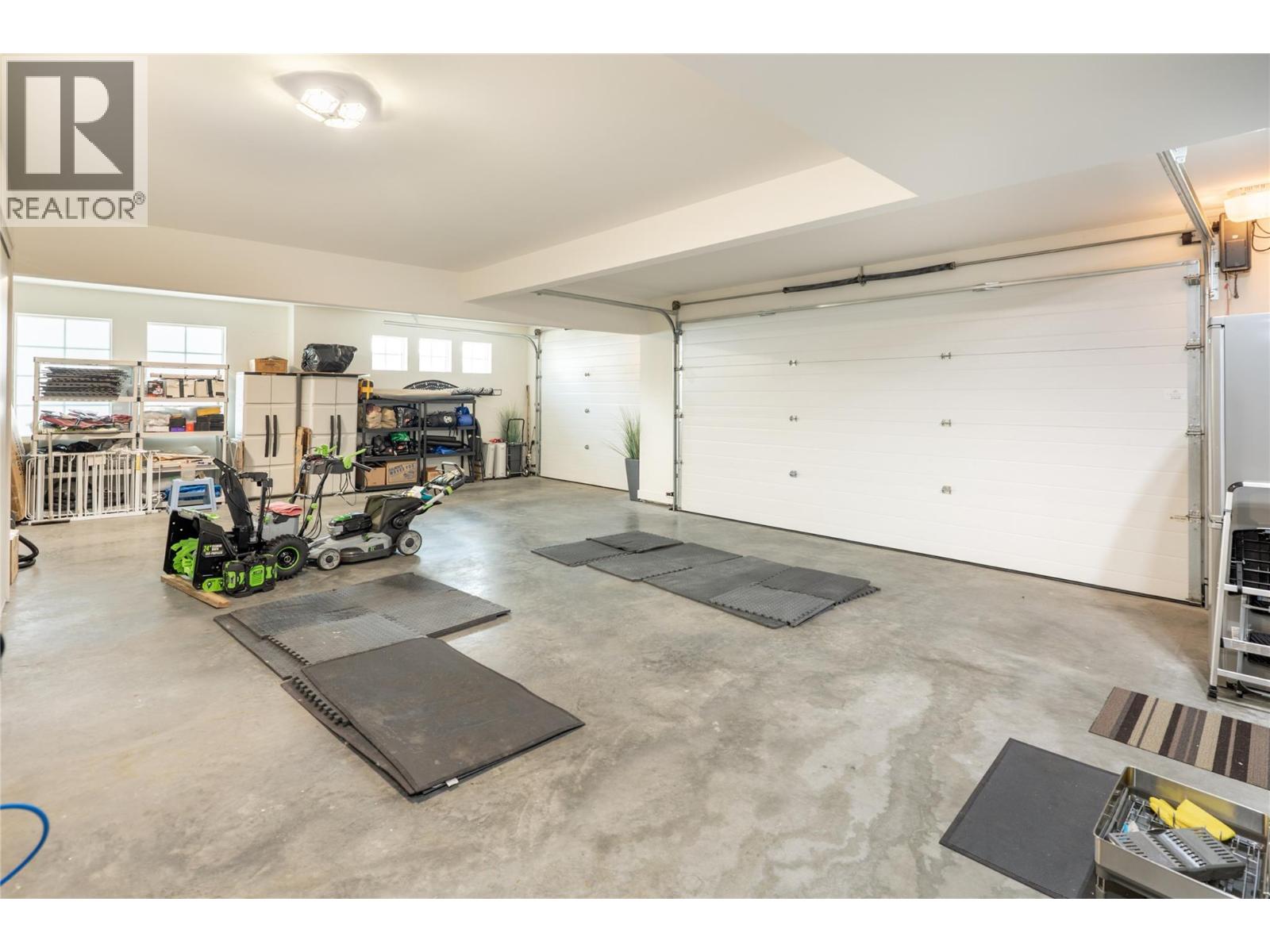3351 Vineyard View Drive