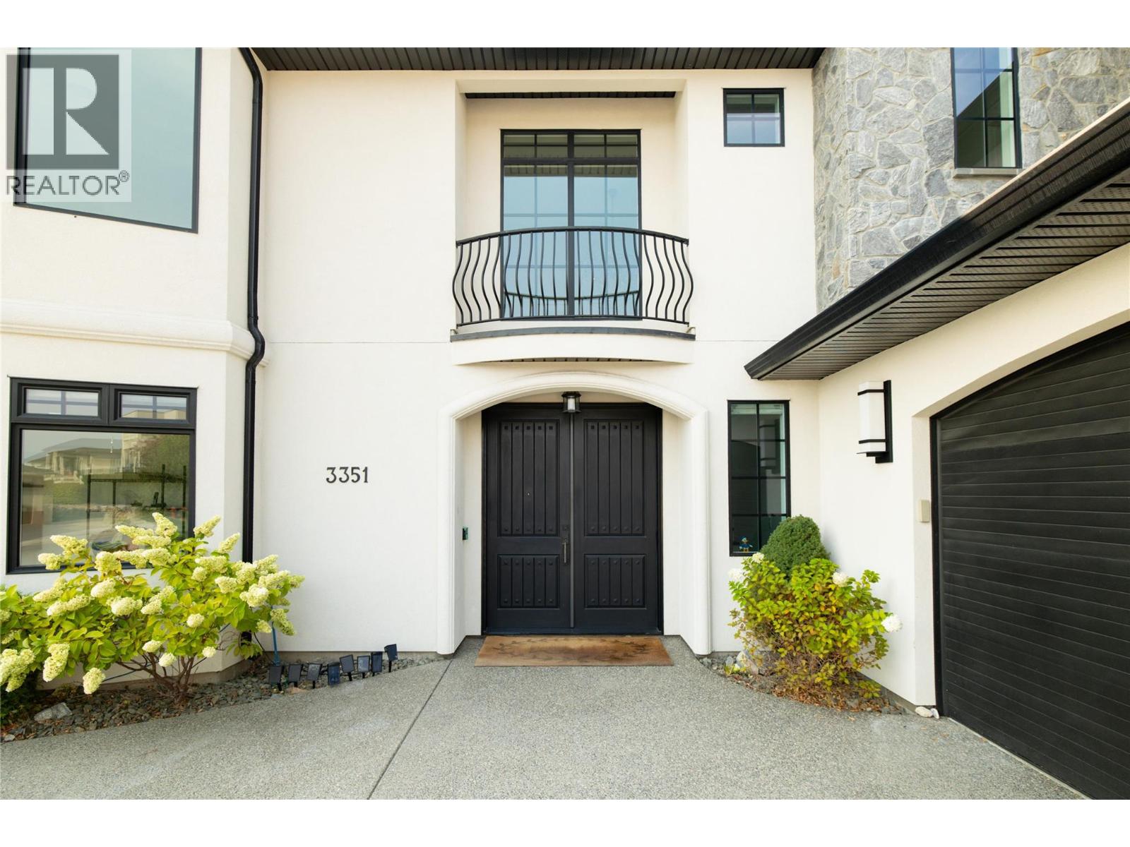 3351 Vineyard View Drive