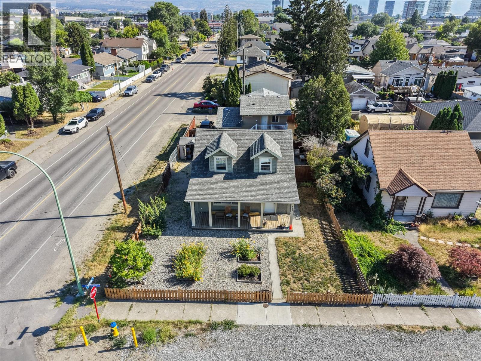 691-693 Okanagan Boulevard