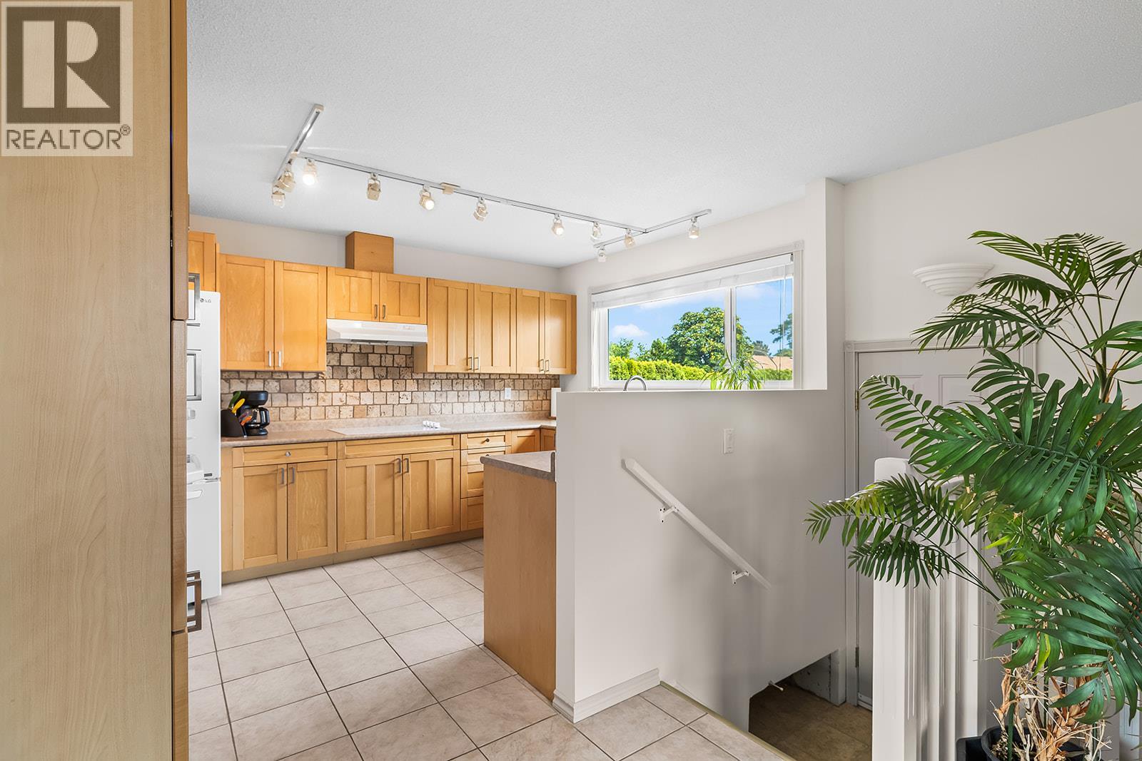 3595 Brown Road