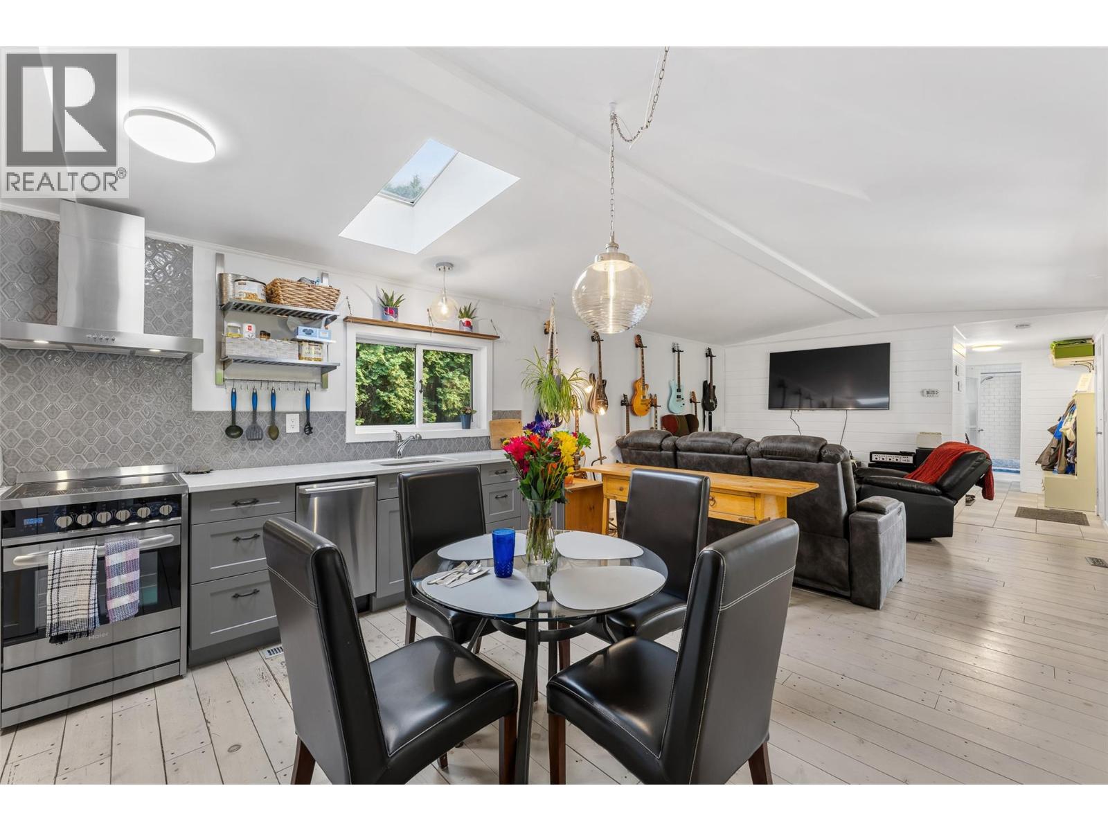 610 Katherine Road Unit# 12