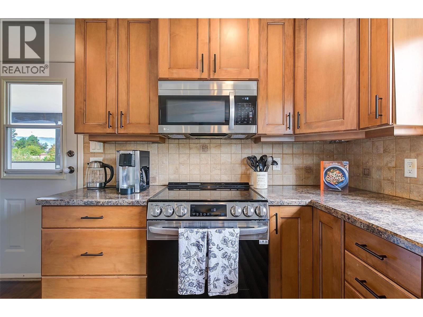 790 Torrs Court
