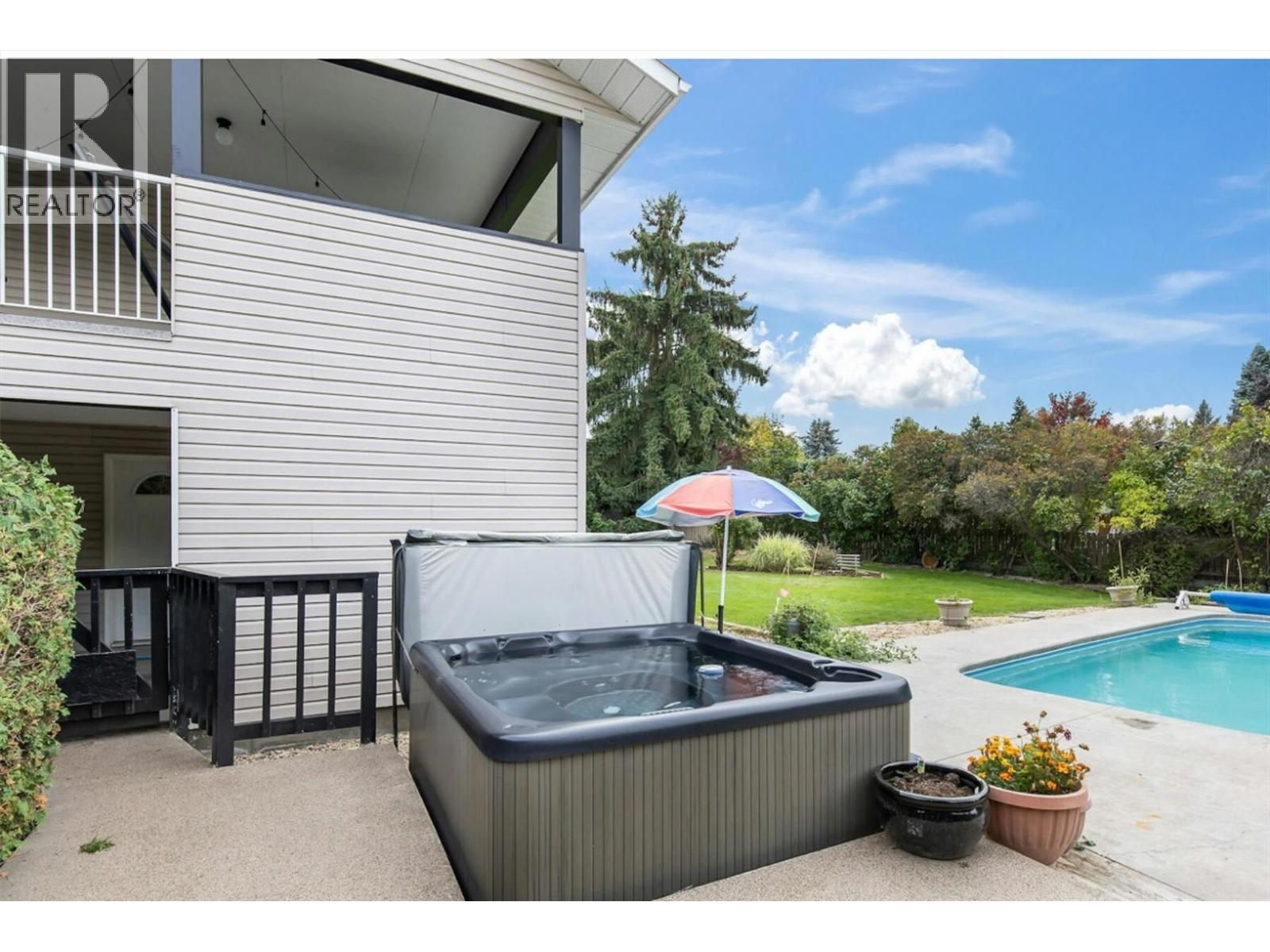 790 Torrs Court