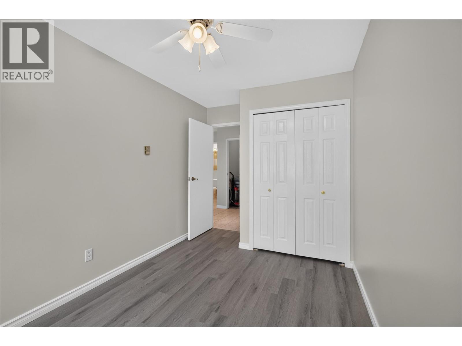 3160 De Montreuil Court Unit# 400