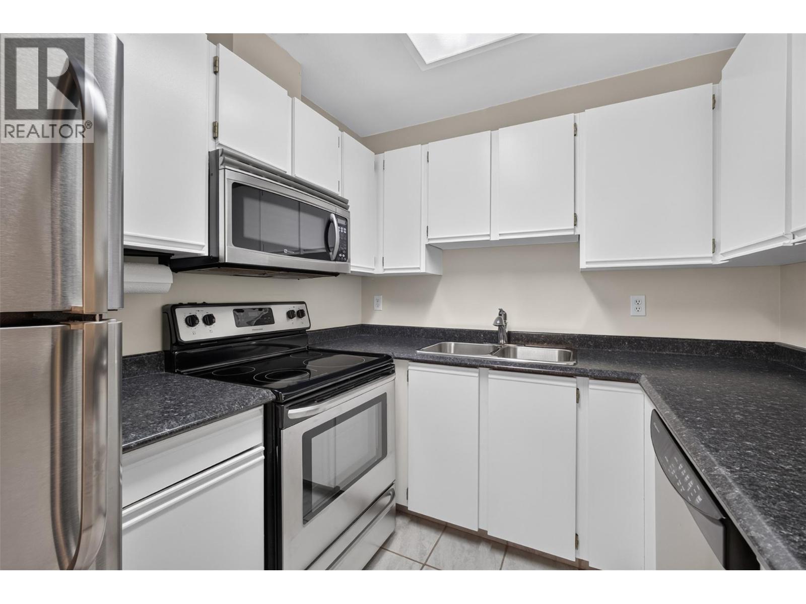 3160 De Montreuil Court Unit# 400