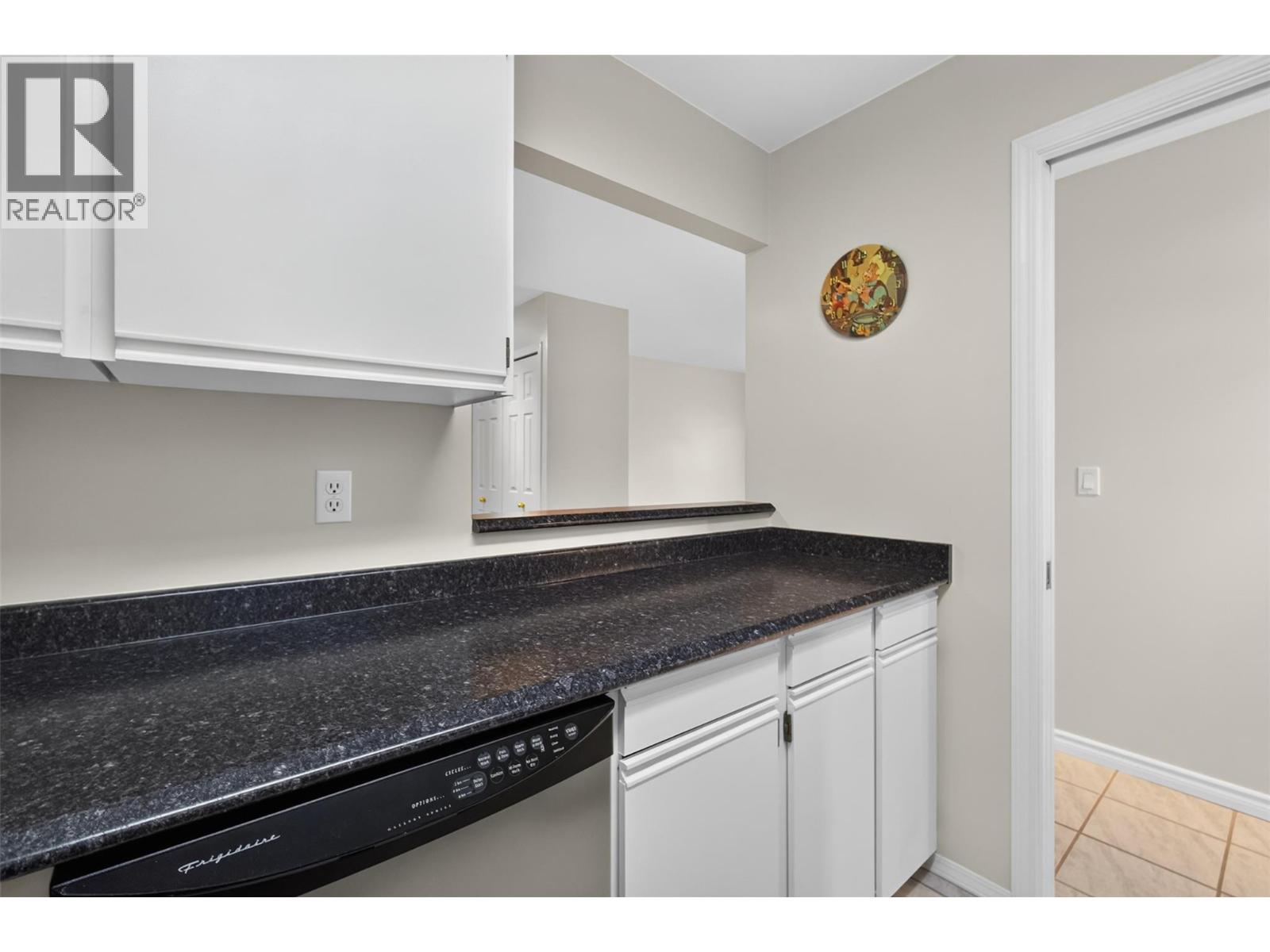 3160 De Montreuil Court Unit# 400