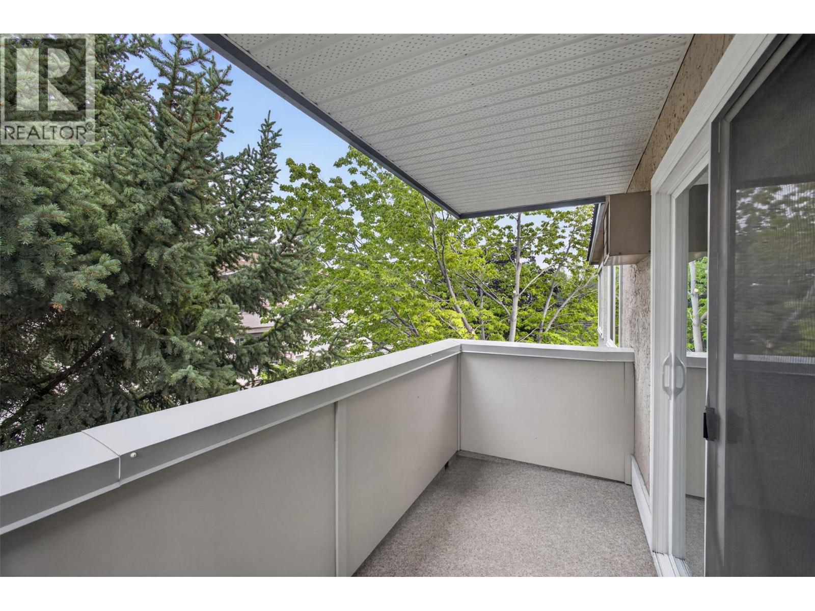 3160 De Montreuil Court Unit# 400