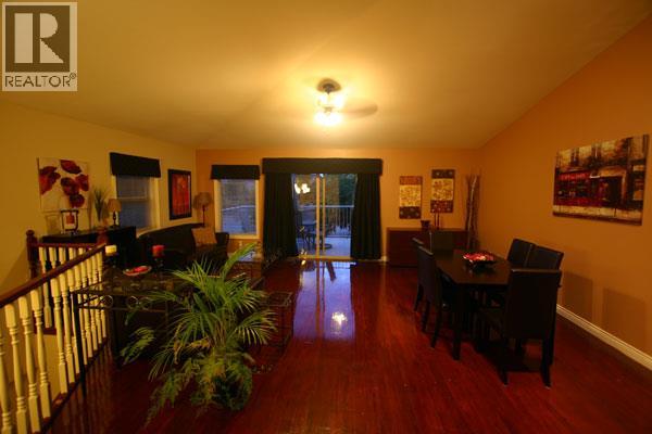 3525 Lakeshore Road