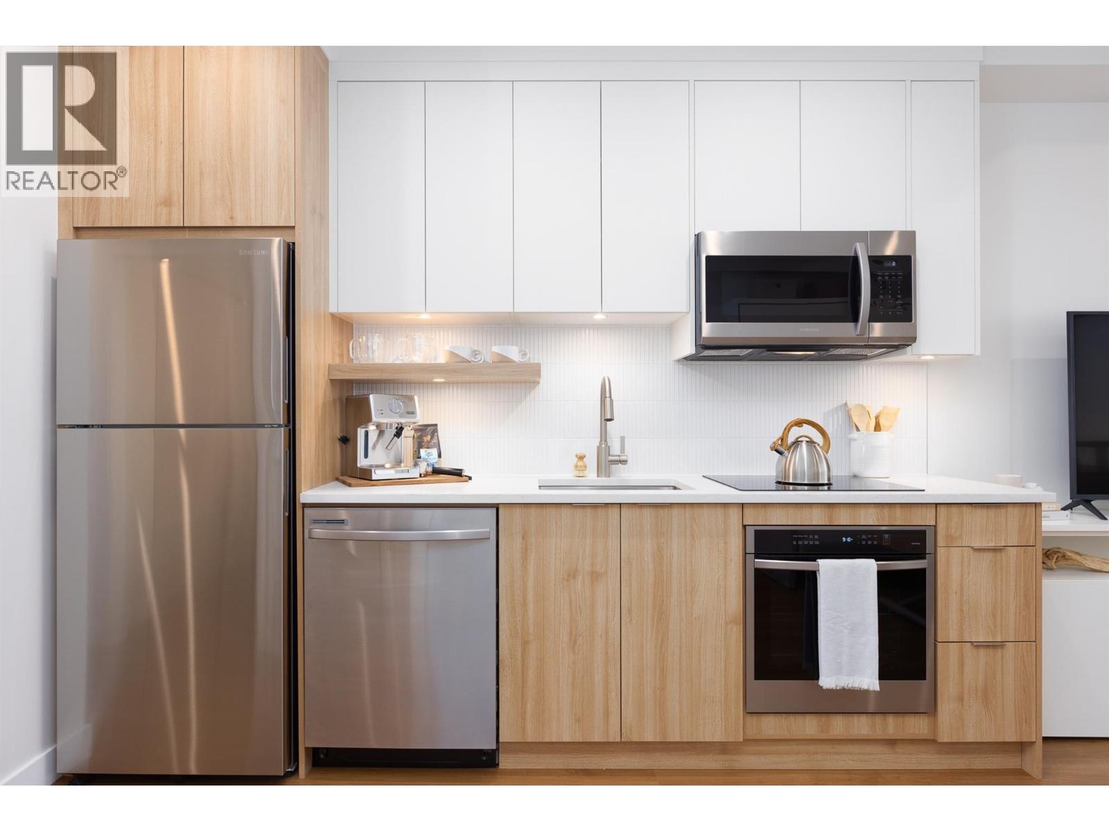 1281 Pridham Avenue Unit# 328 Lot# 84