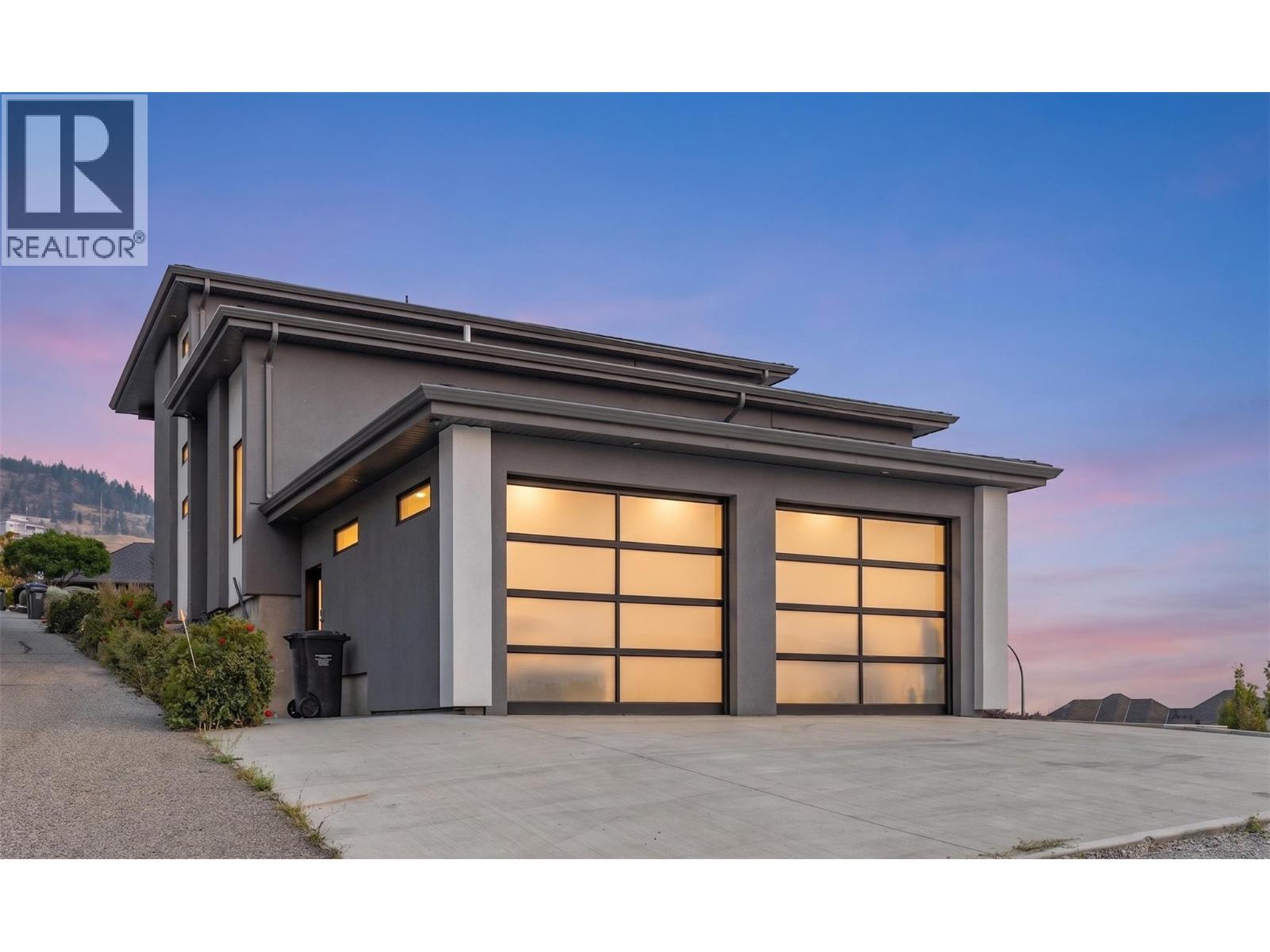1534 GREGORY Road