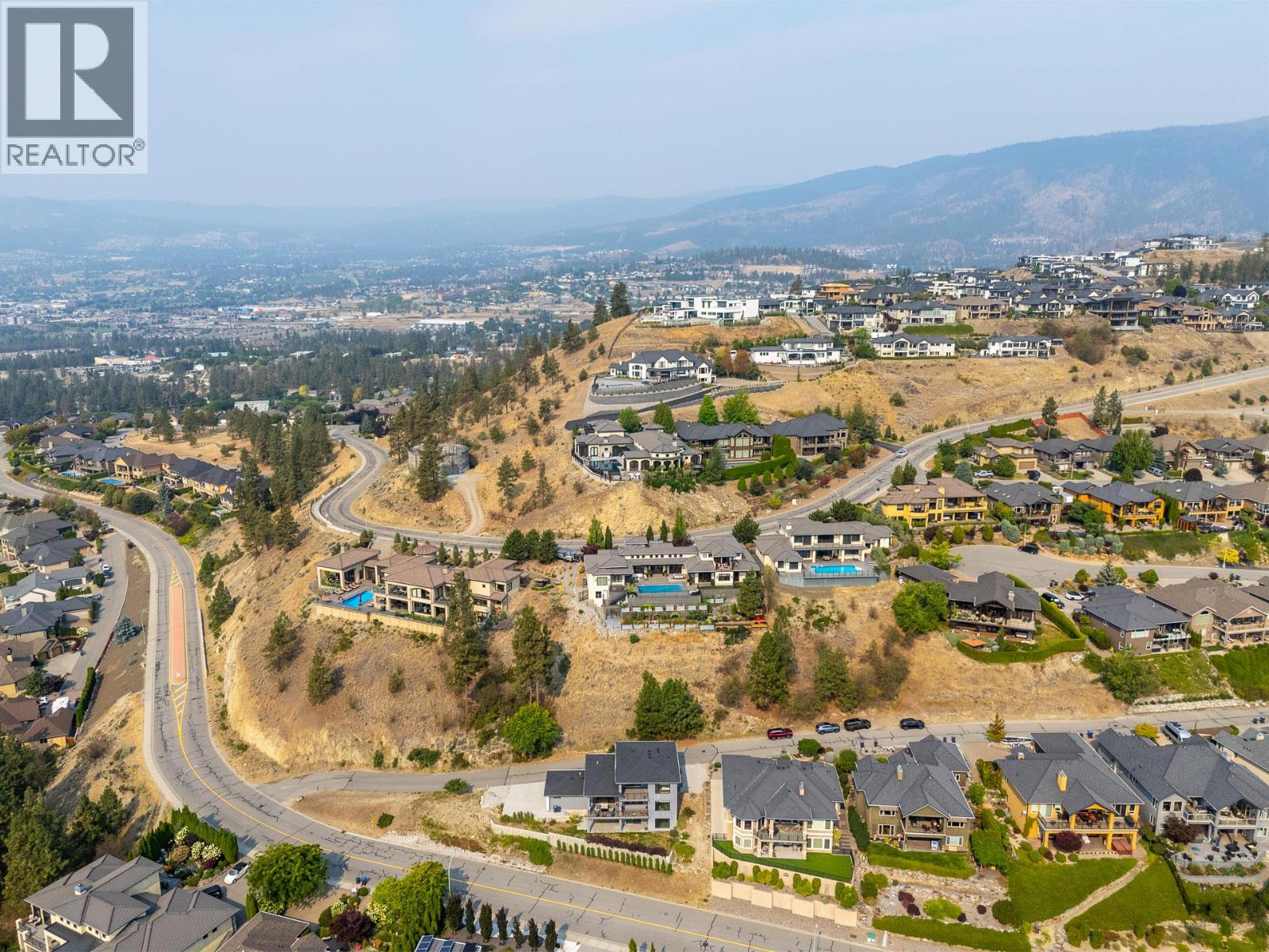 1534 GREGORY Road