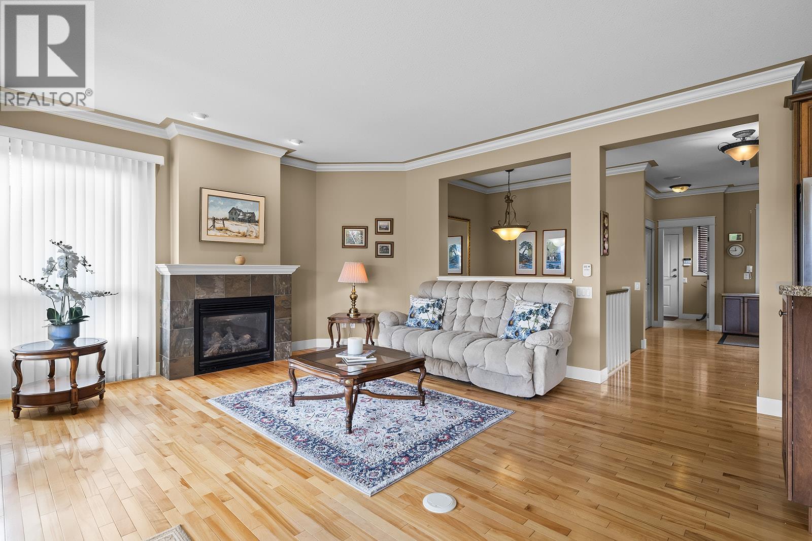 2376 Mesa Vista Court
