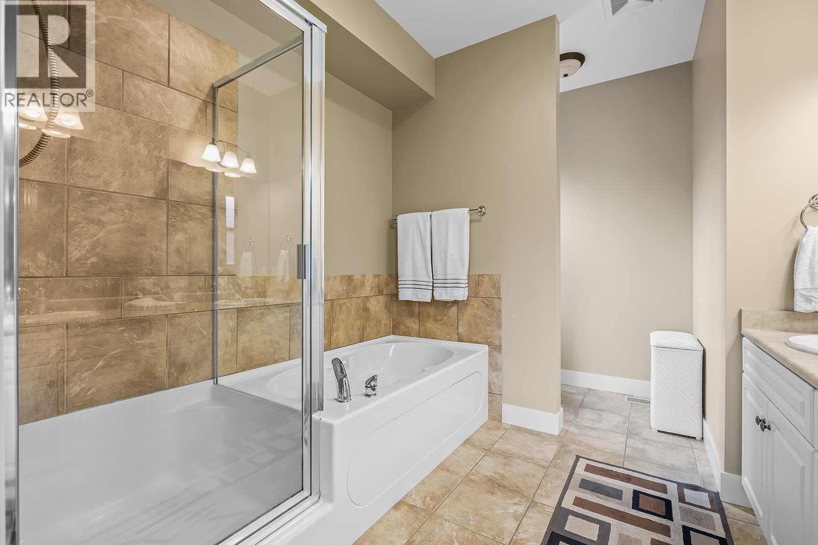 2376 Mesa Vista Court