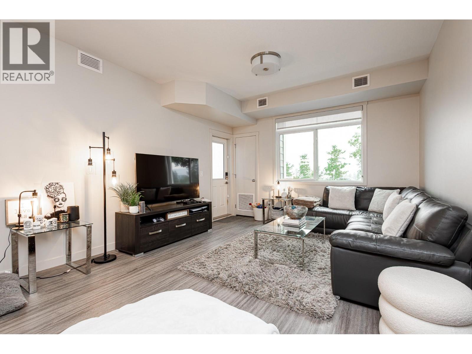 2250 Majoros Road Unit# 101