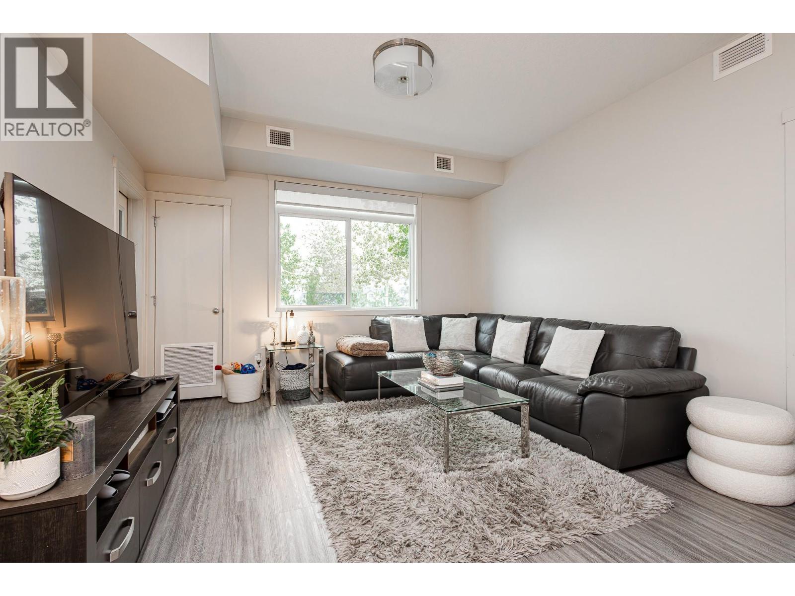 2250 Majoros Road Unit# 101