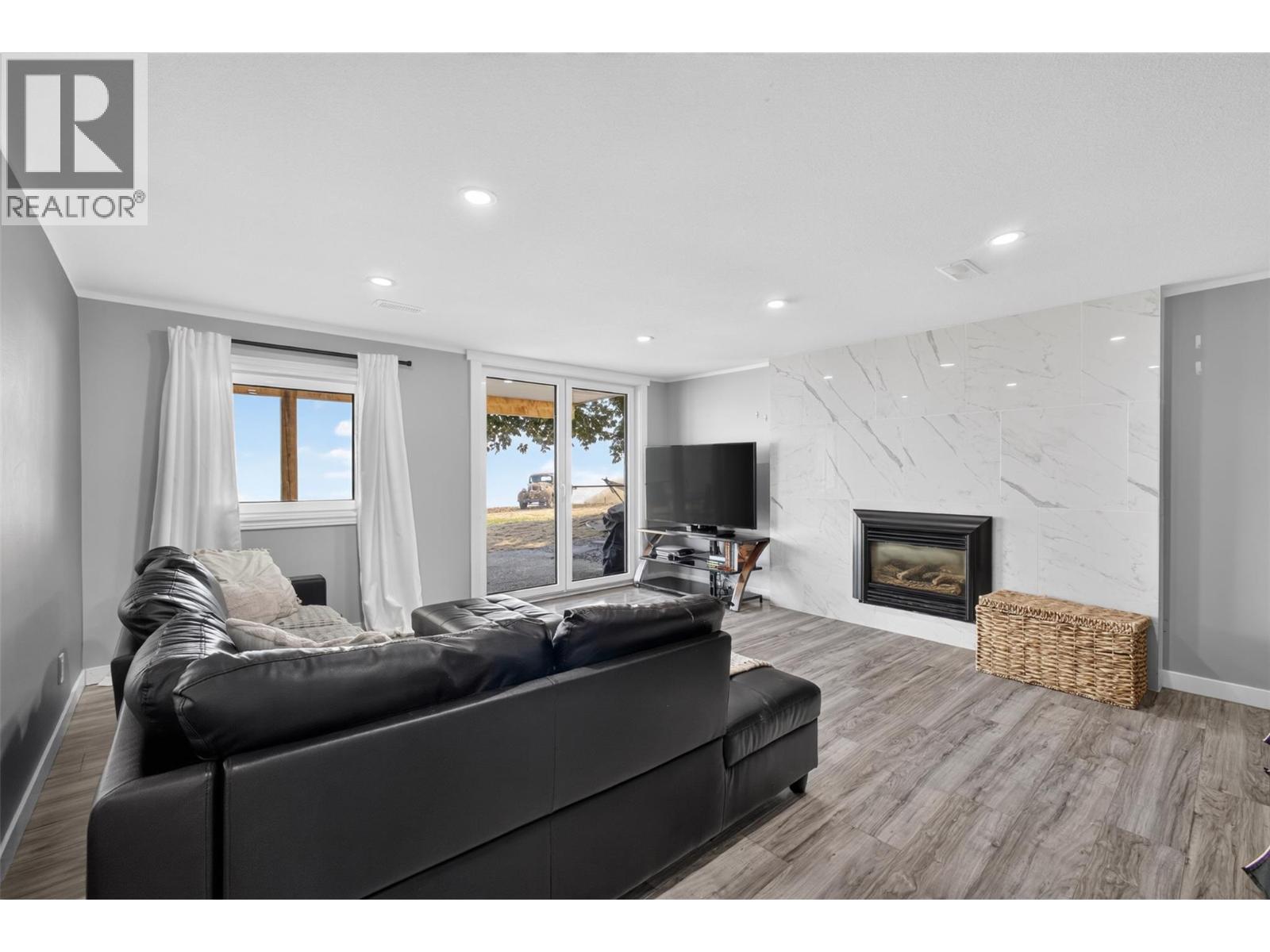 3491 Fenton Road