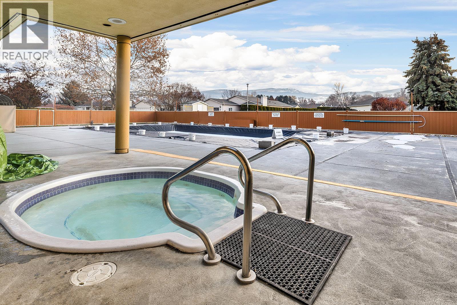1255 Raymer Avenue Unit# 166
