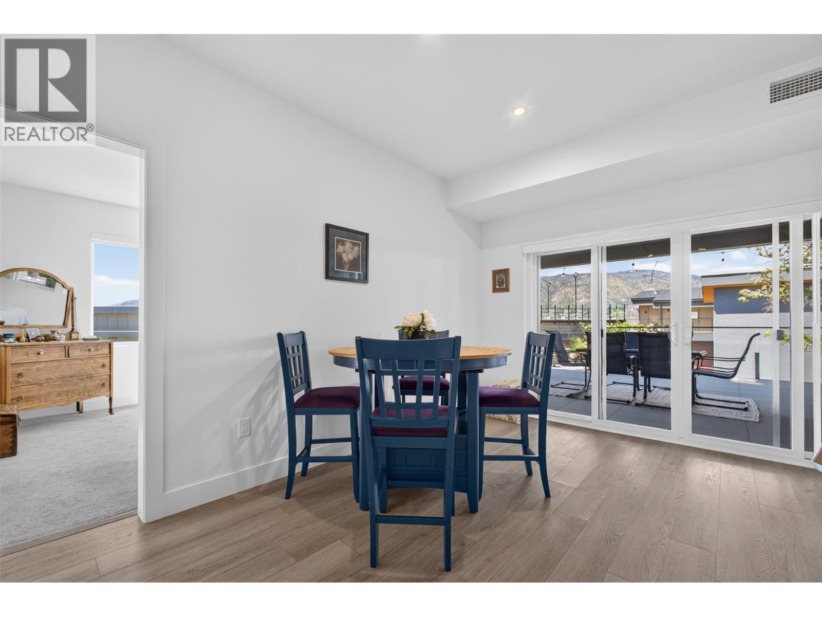 3434 Mckinley Beach Drive Unit# 101