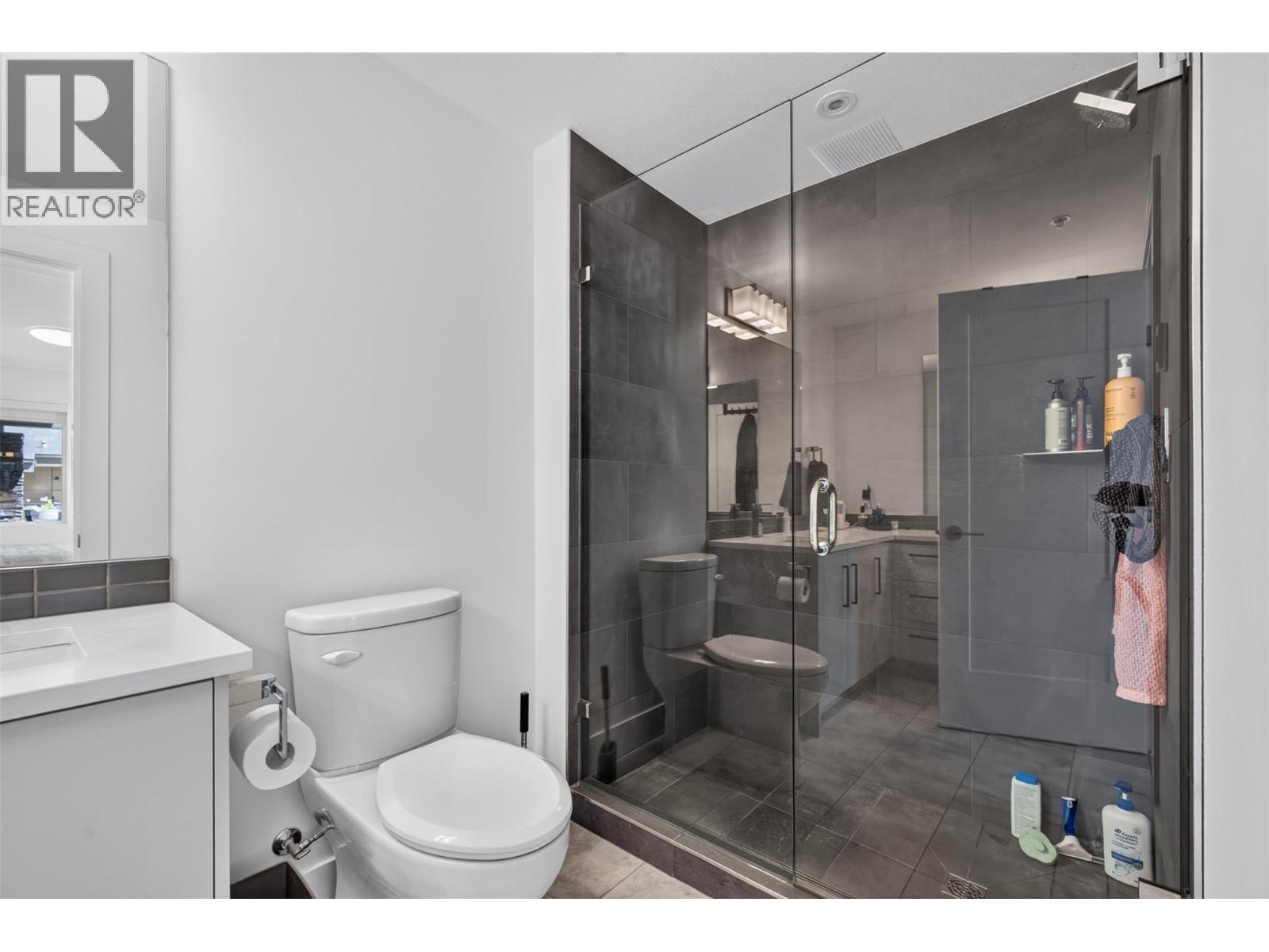3434 Mckinley Beach Drive Unit# 101