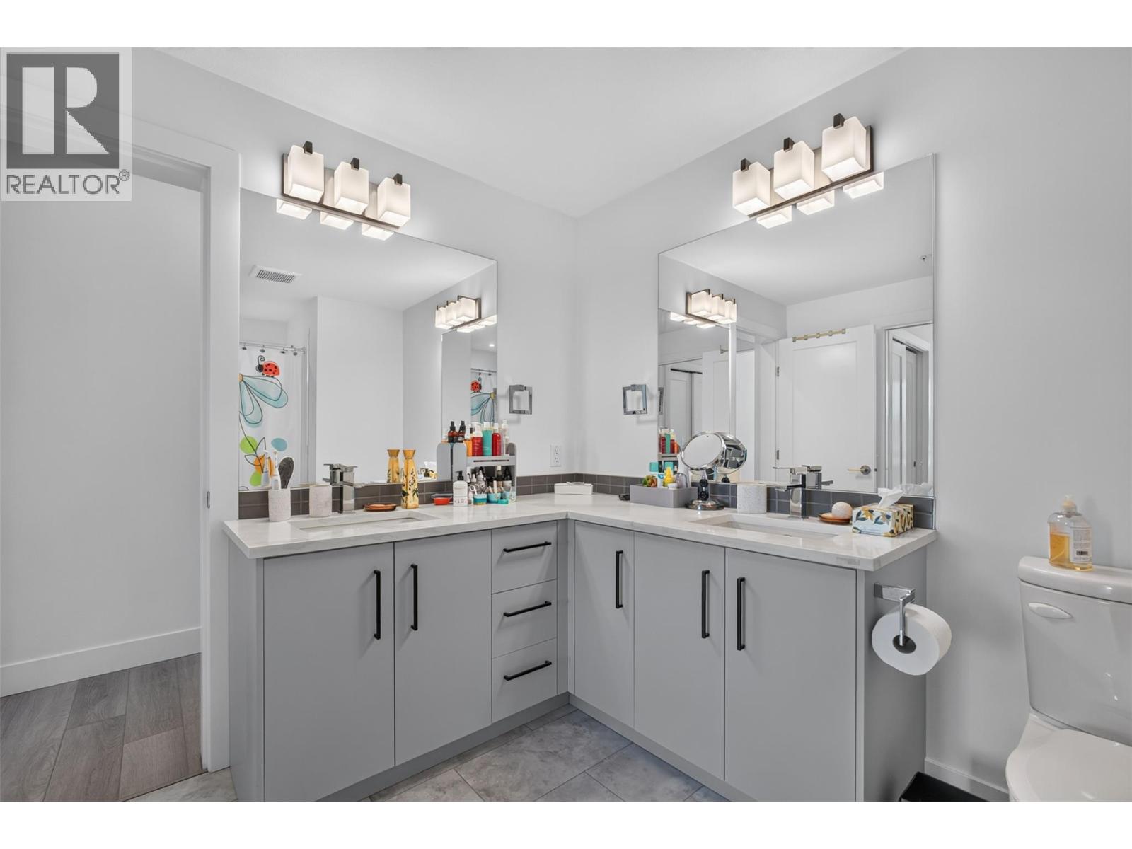 3434 Mckinley Beach Drive Unit# 101