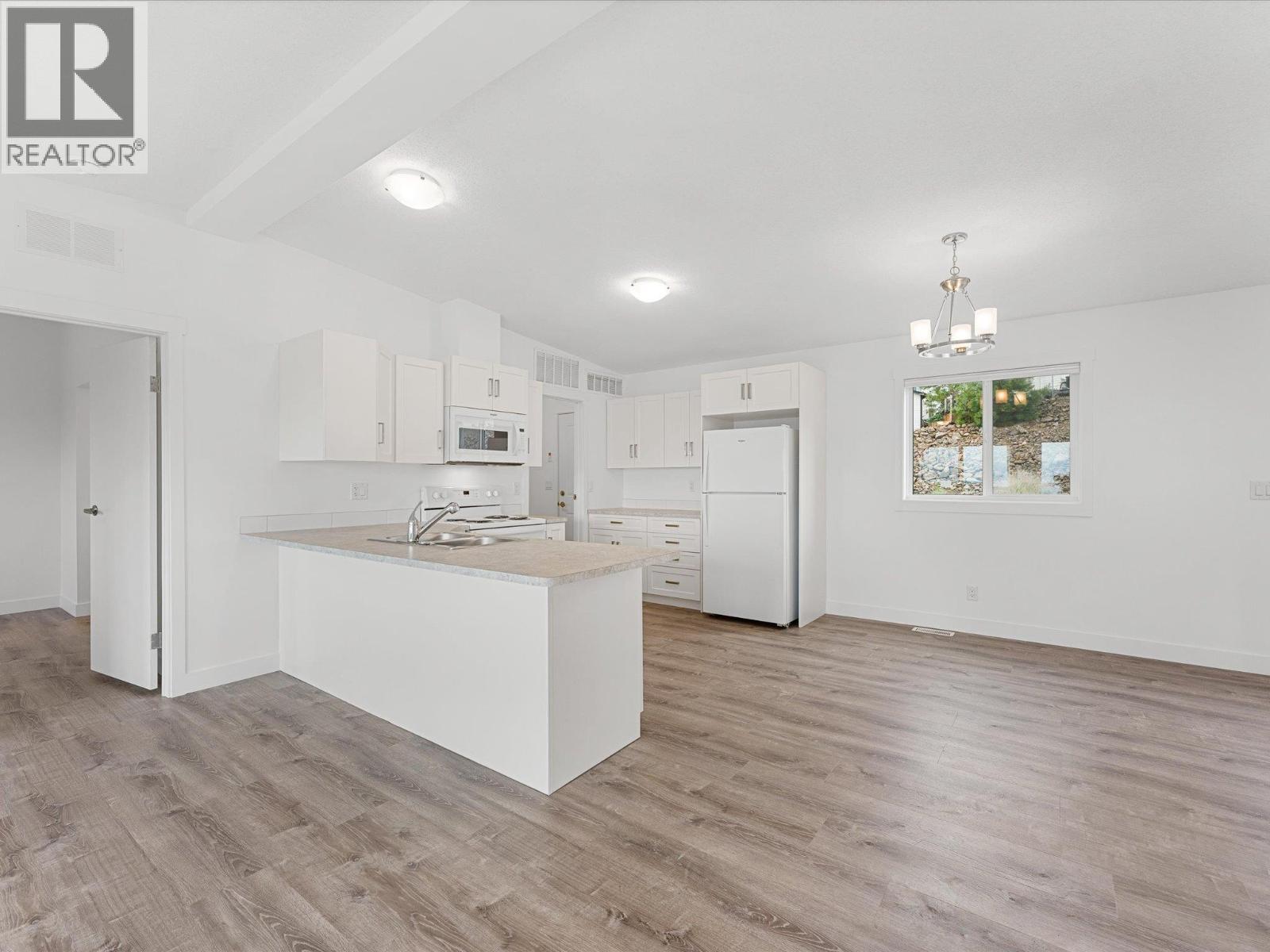 1750 Lenz Road Unit# 102 Lot# 102