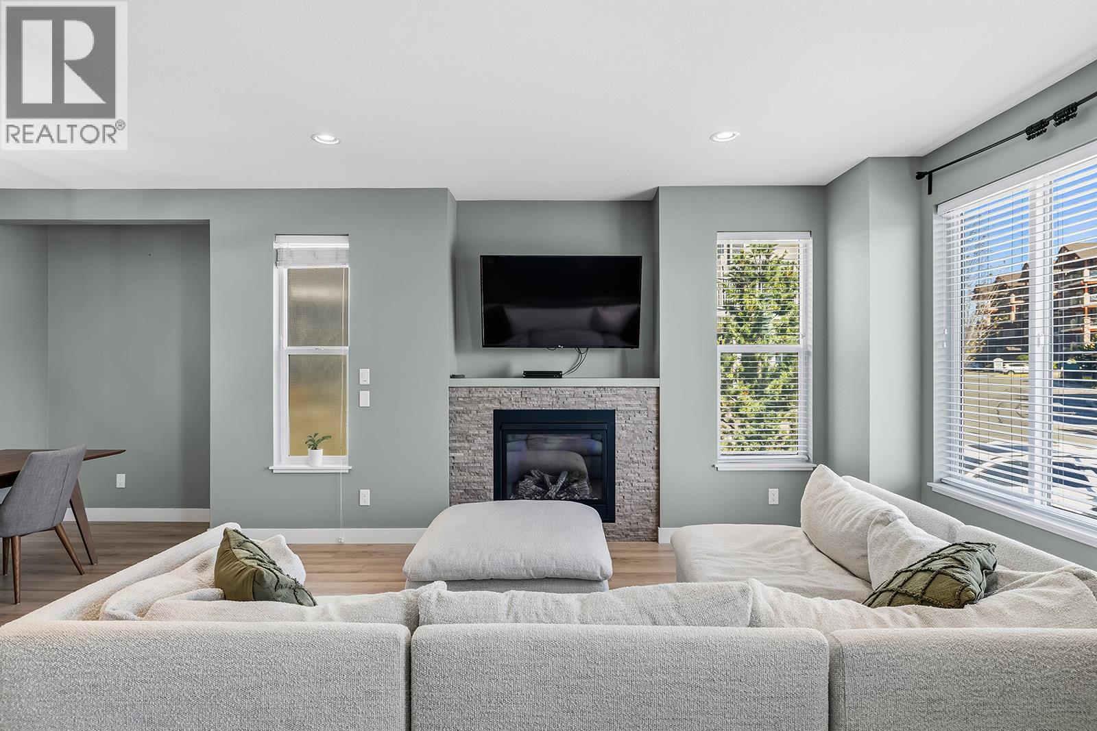 2490 Tuscany Drive Unit# 21
